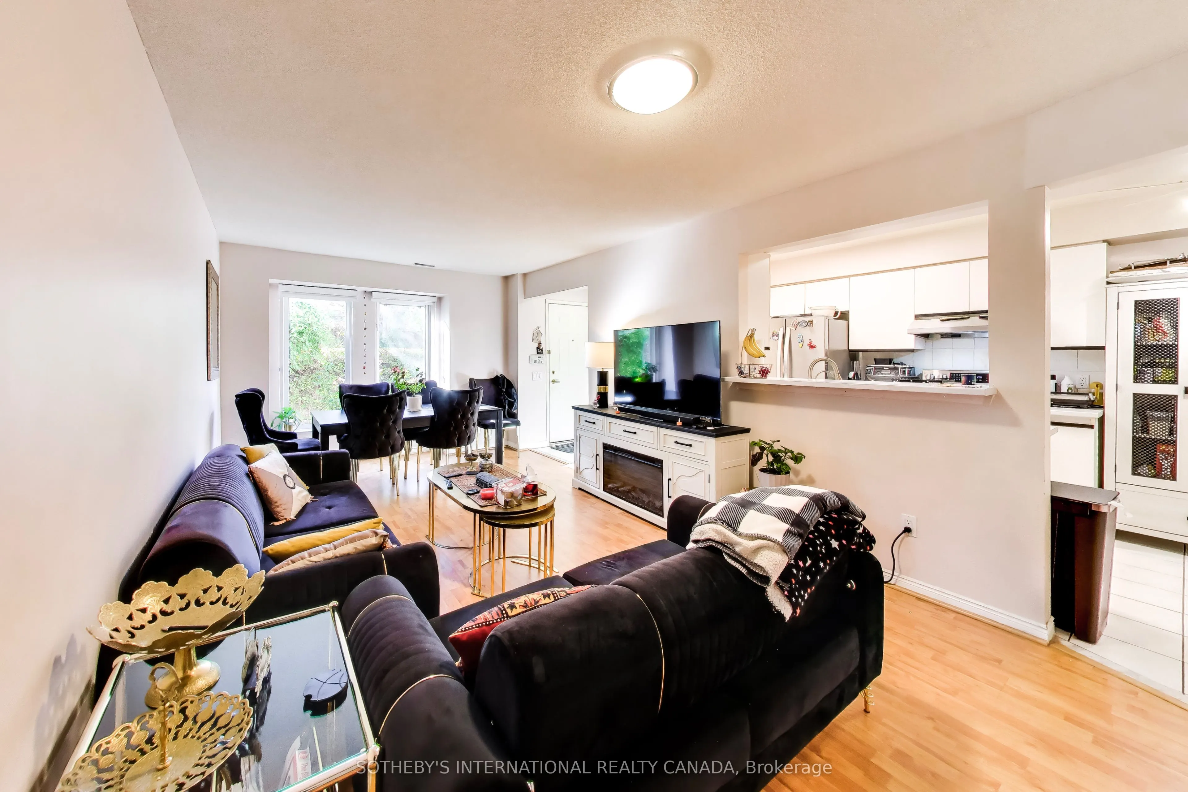 900 Steeles Avenue W #714