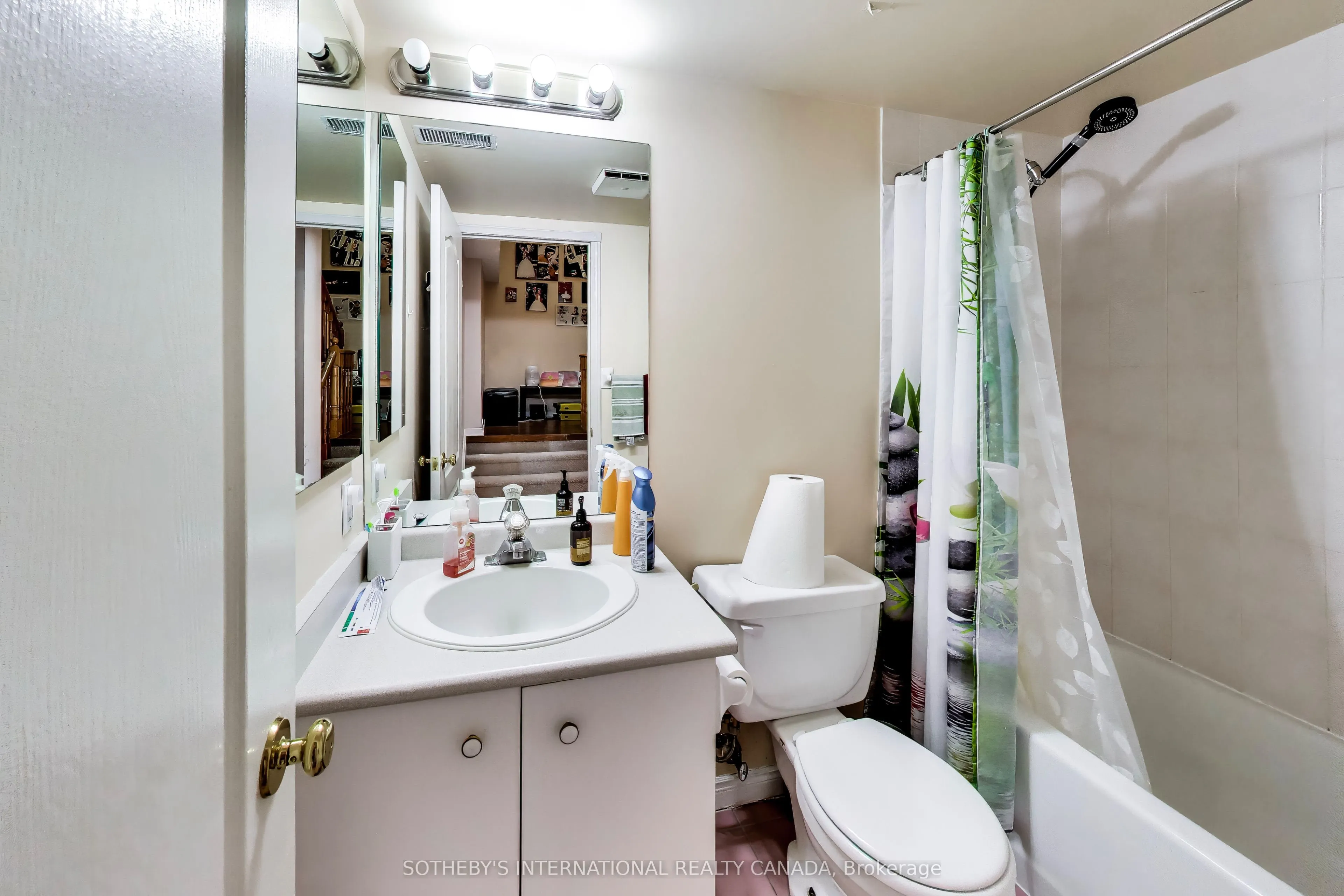 900 Steeles Avenue W #714