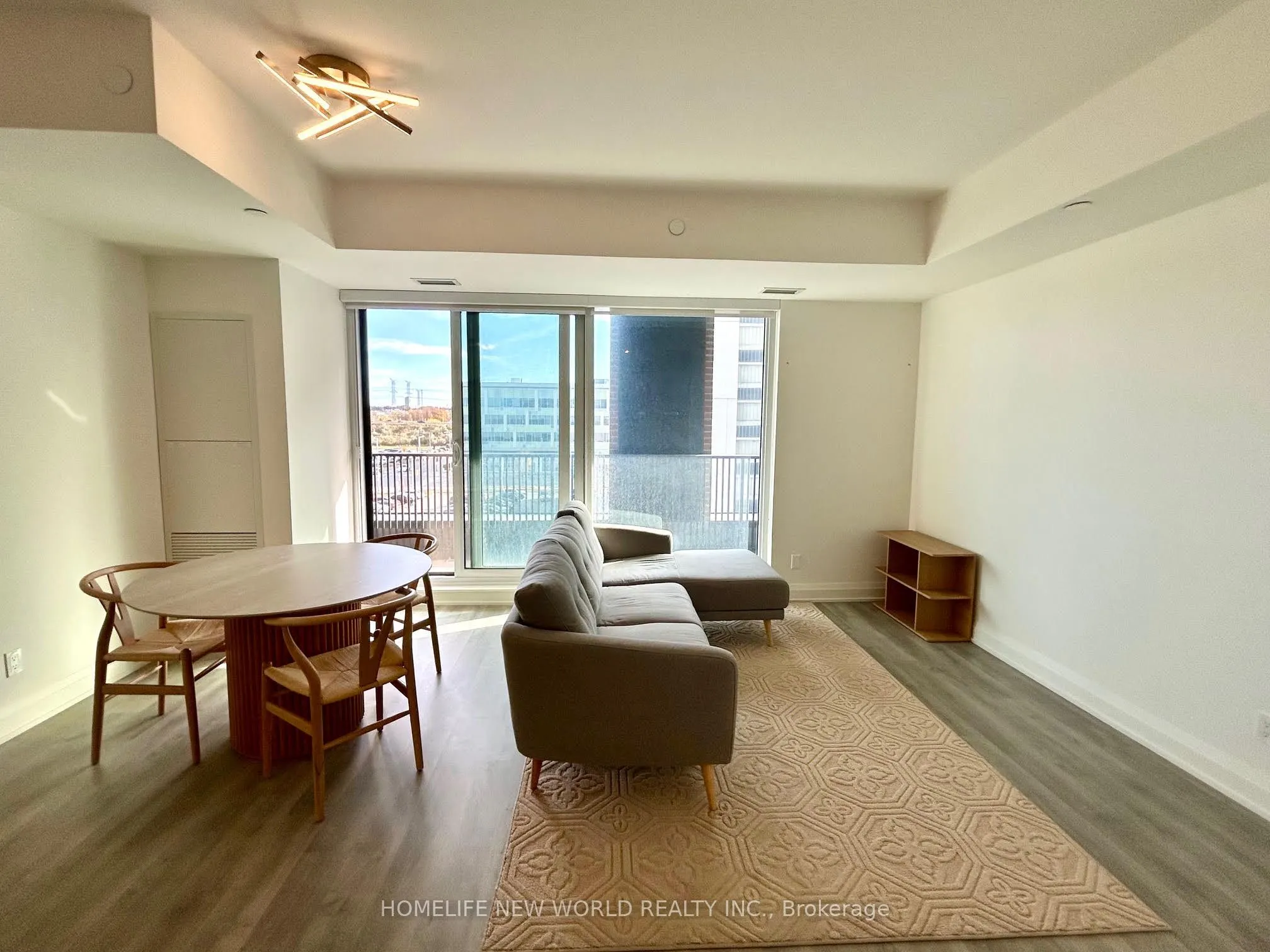 38 Andre de Grasse Street #518