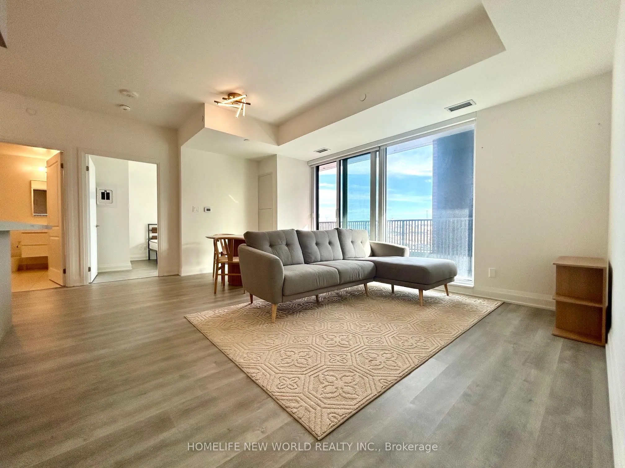 38 Andre de Grasse Street #518