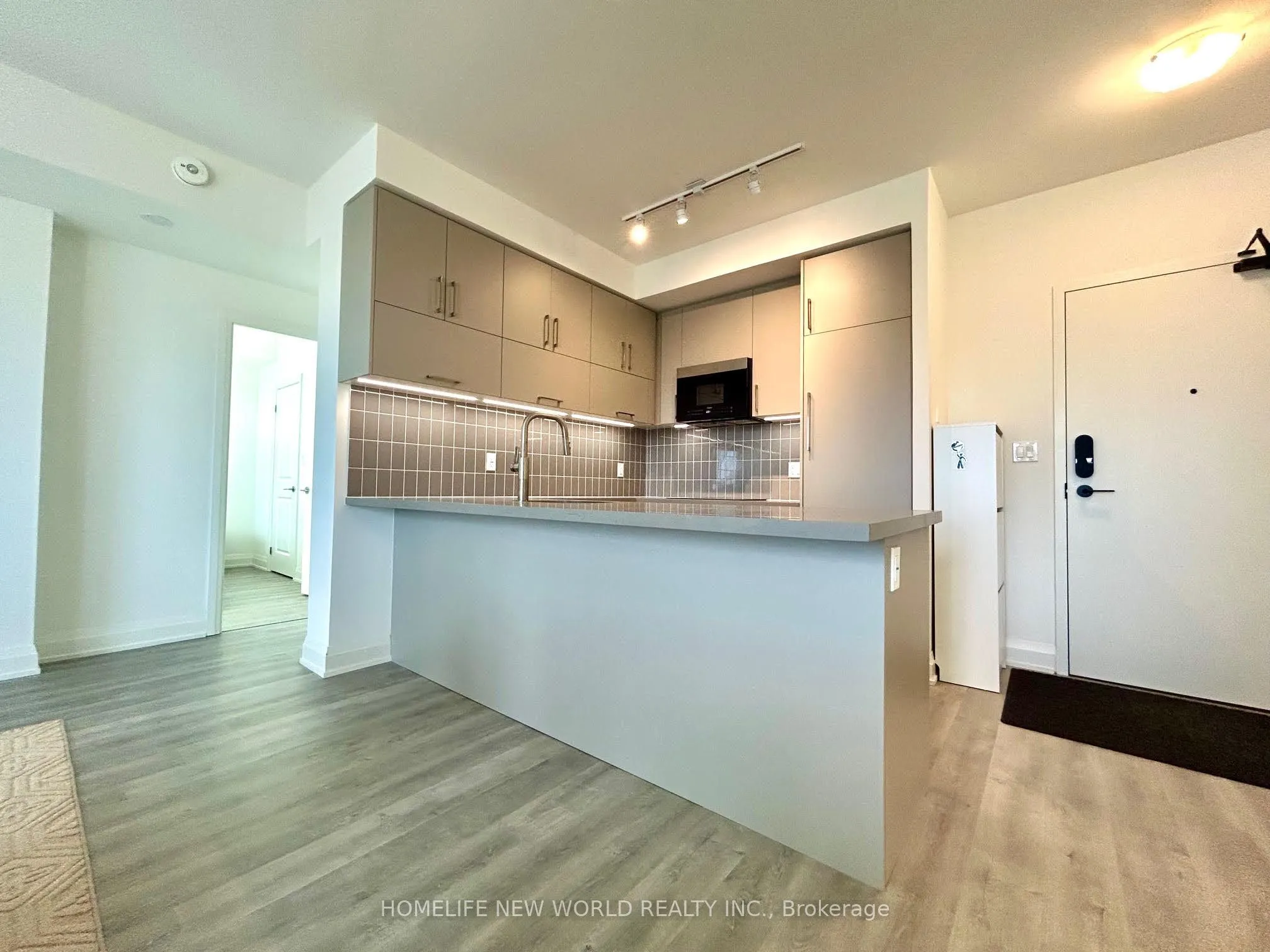 38 Andre de Grasse Street #518