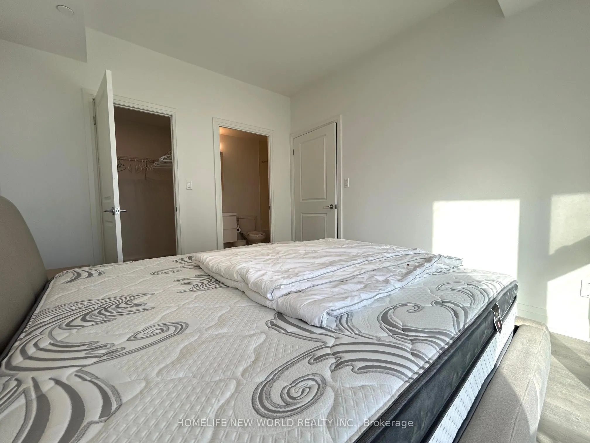 38 Andre de Grasse Street #518