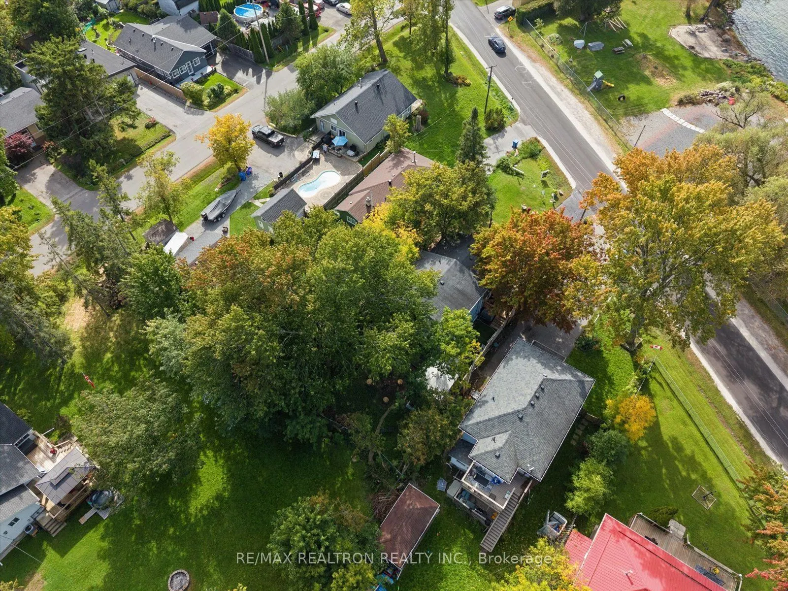 435 Lake Drive S
