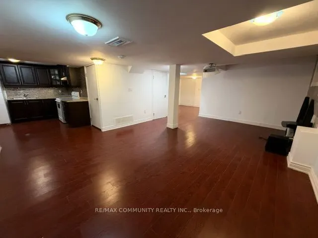 14 Sunnyside Hill Road W #Basement