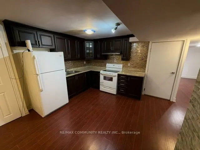14 Sunnyside Hill Road W #Basement
