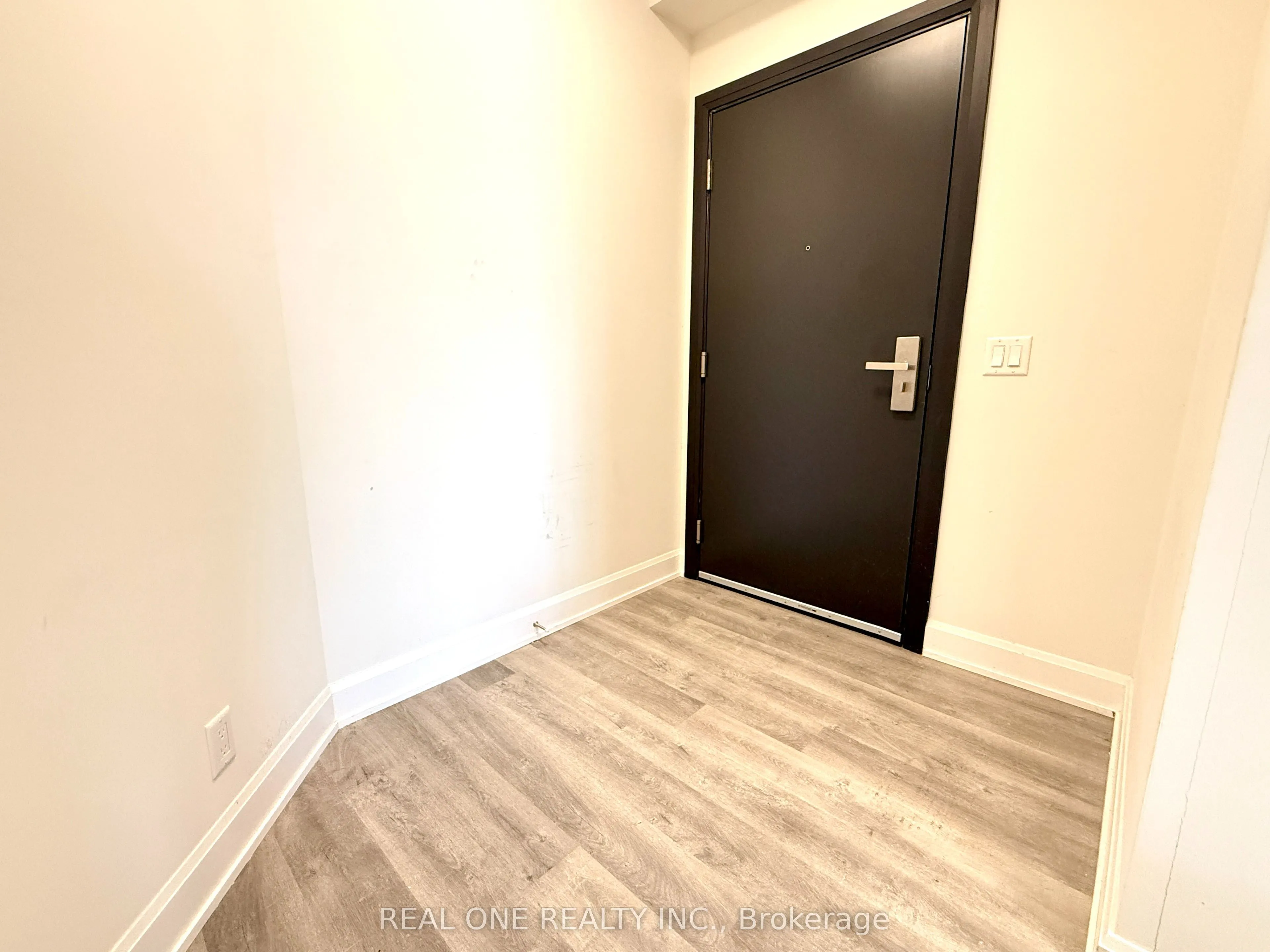 12 GANDHI Lane #2209