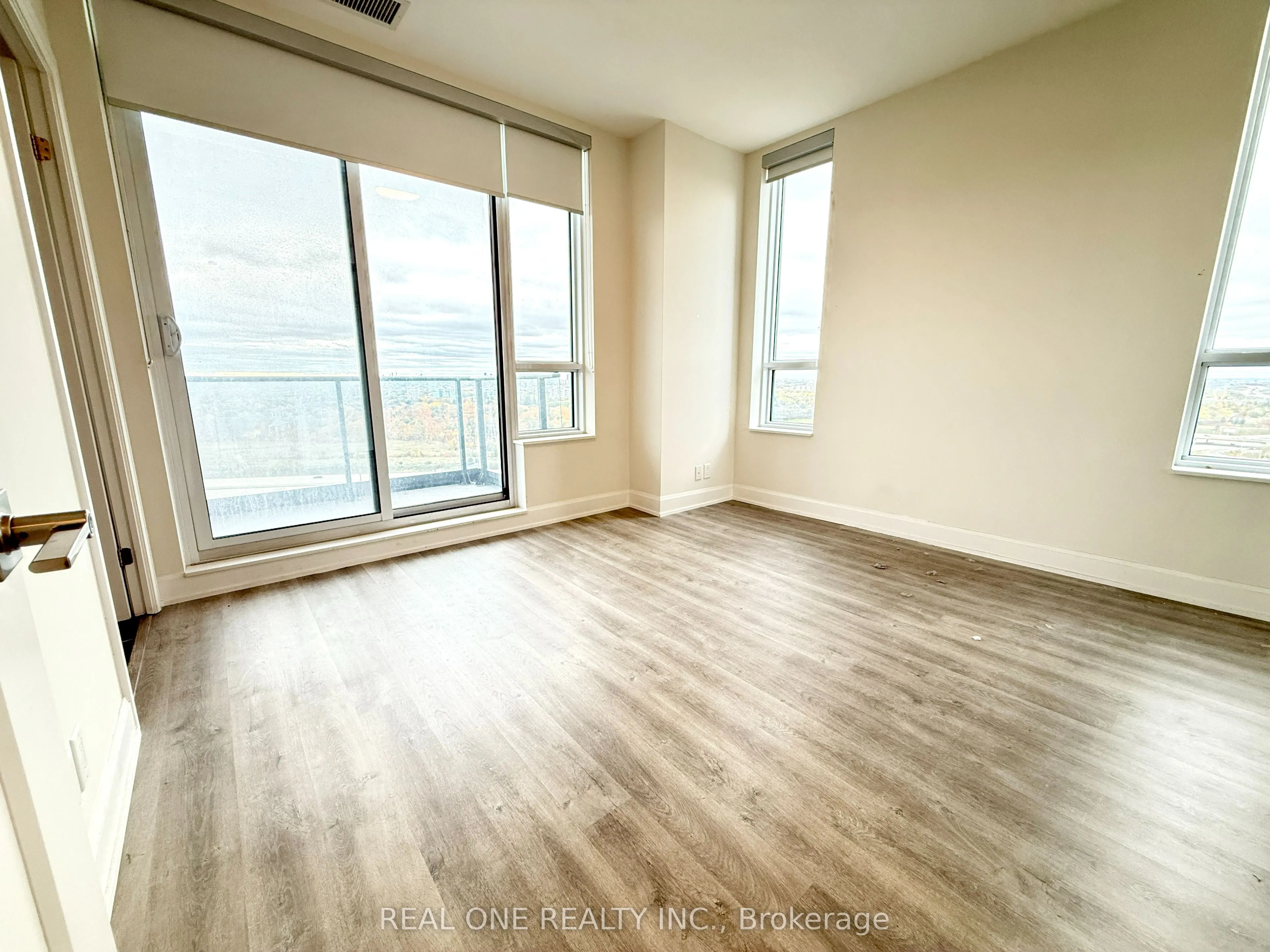 12 GANDHI Lane #2209
