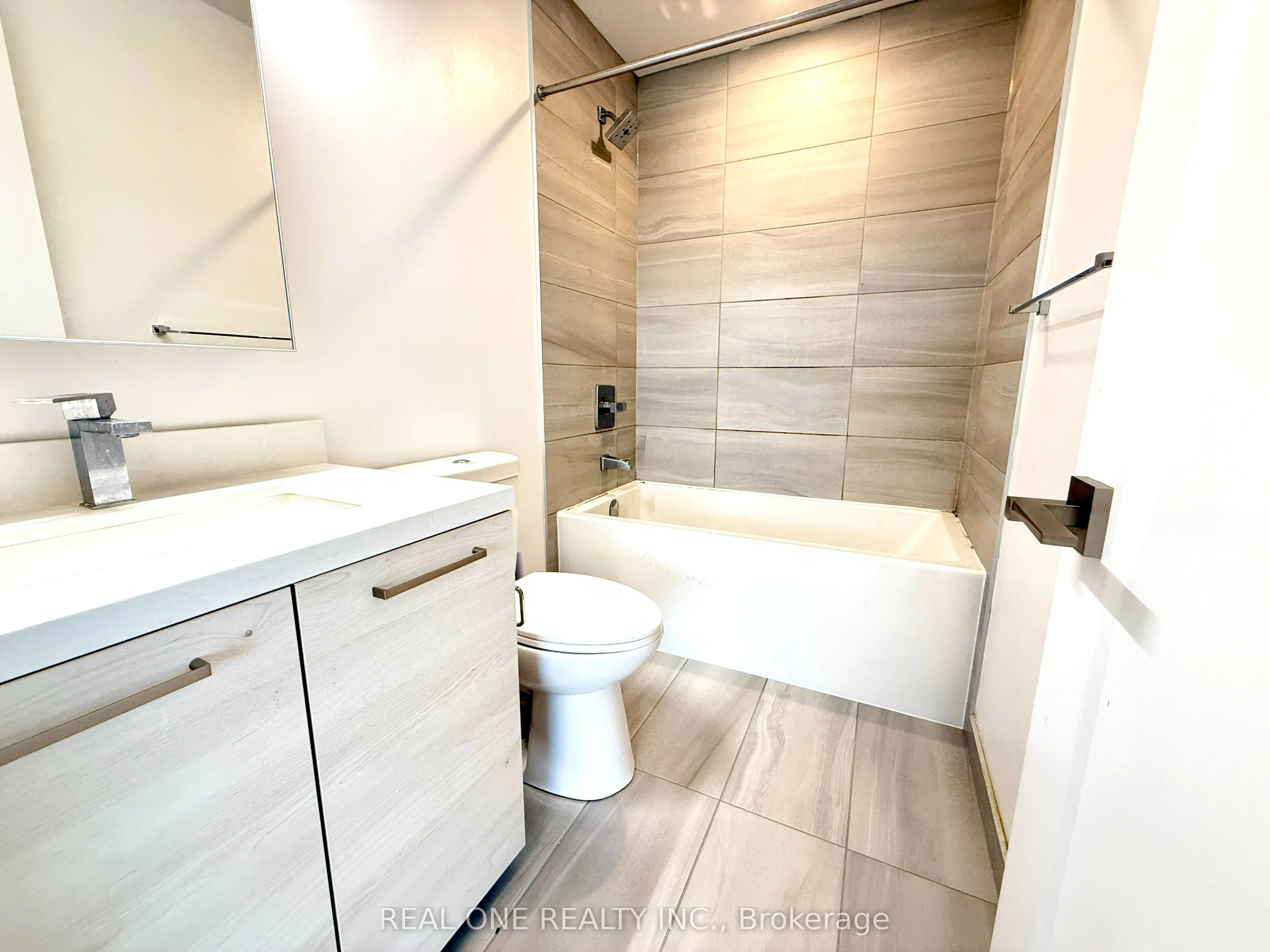 12 GANDHI Lane #2209