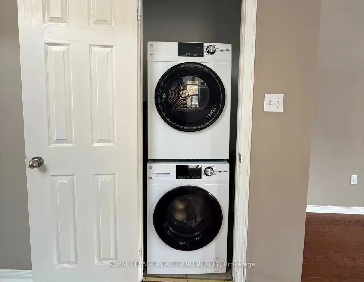 367 Marble Place #Upper Unit