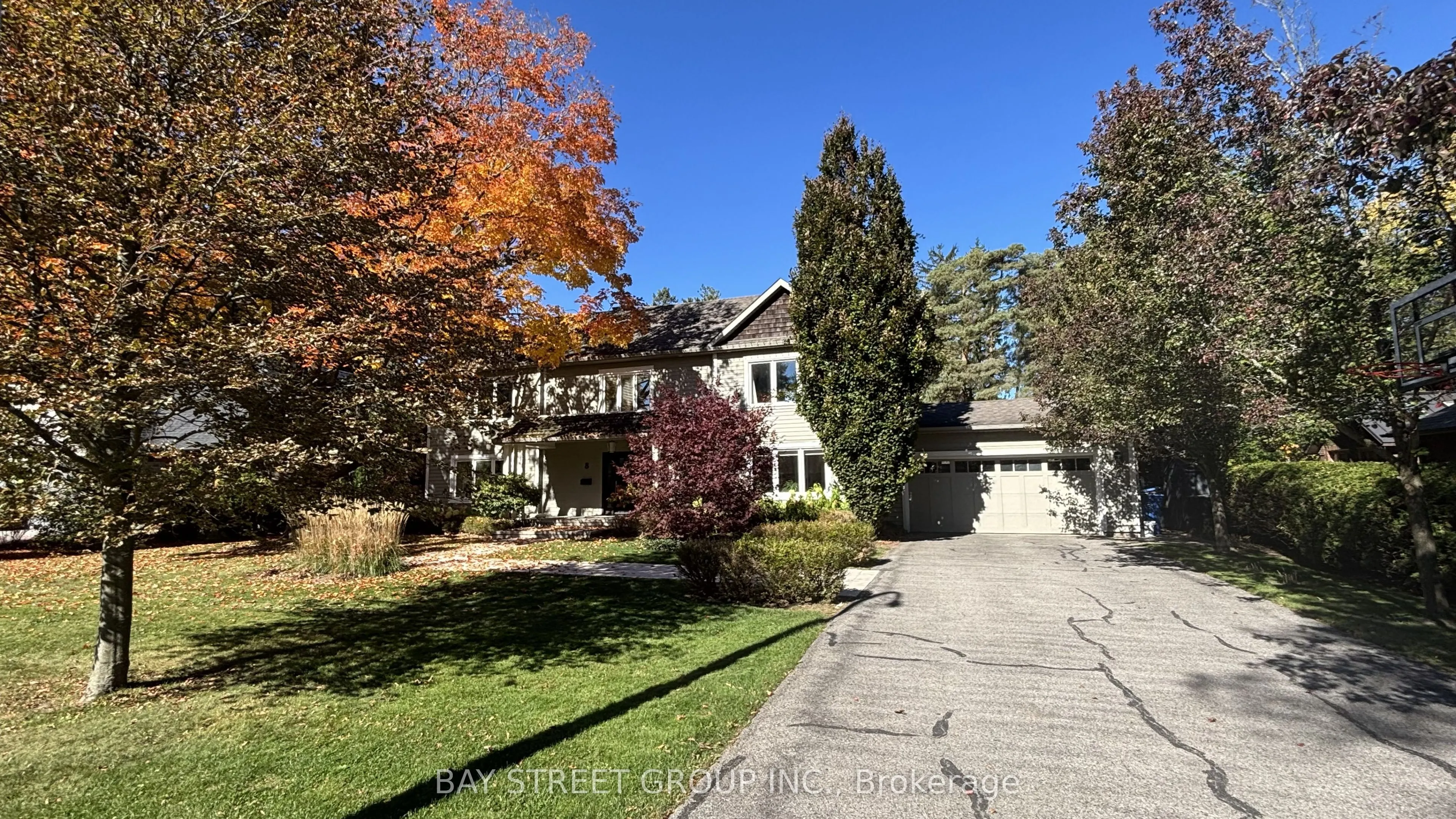 8 Dodie Street