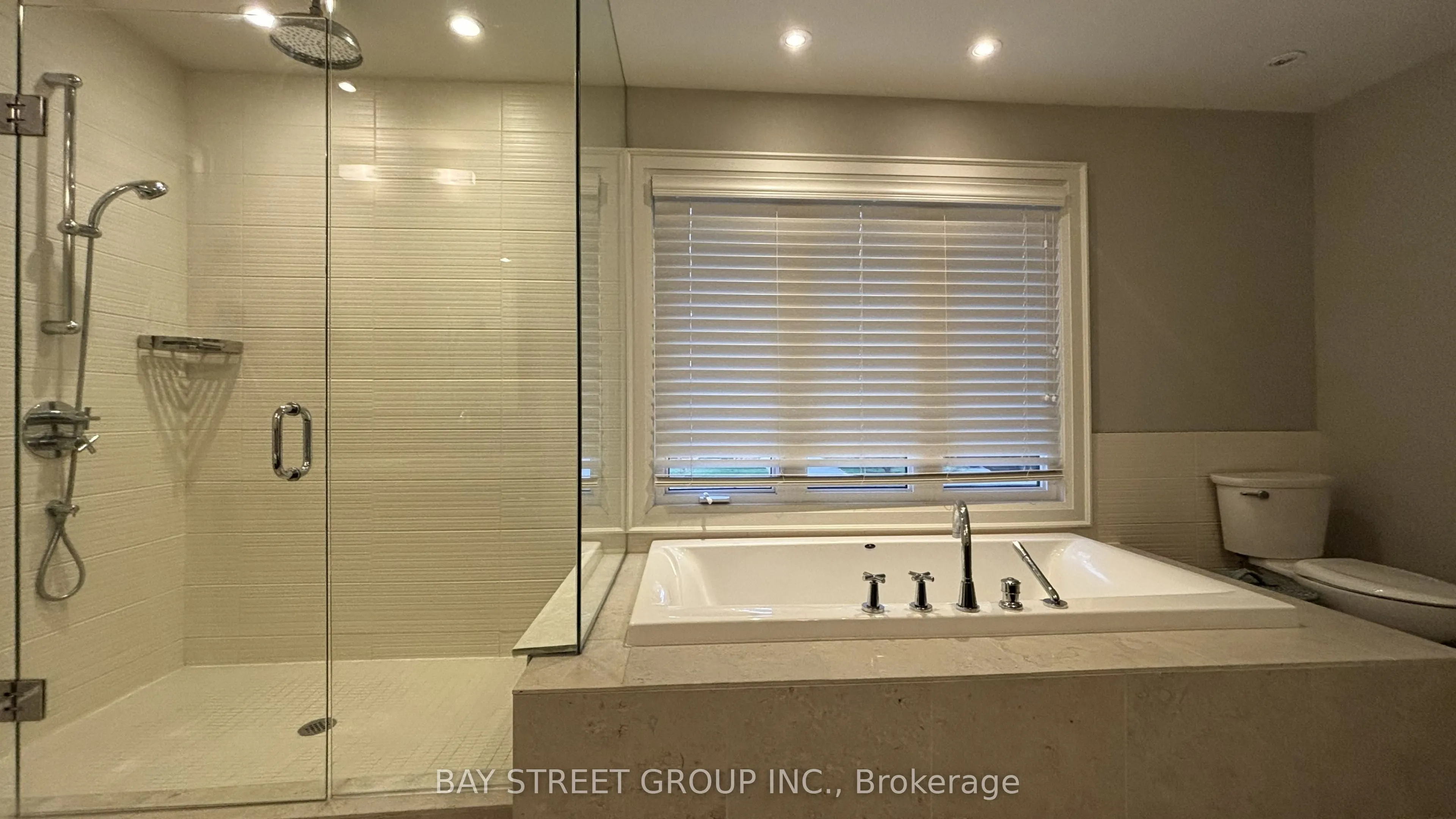 8 Dodie Street