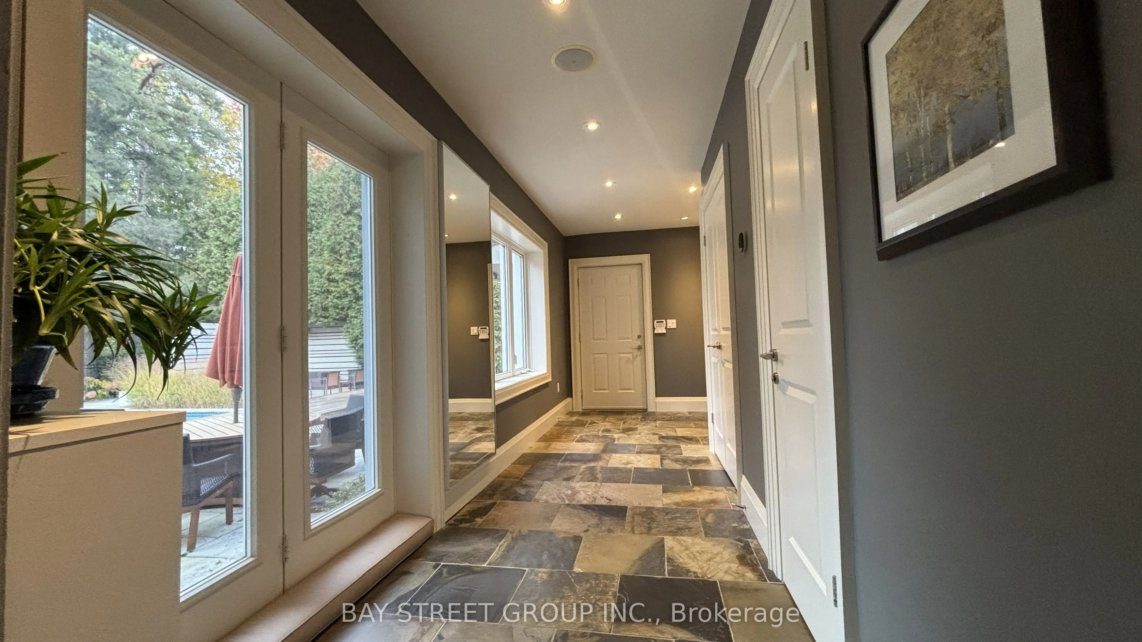8 Dodie Street