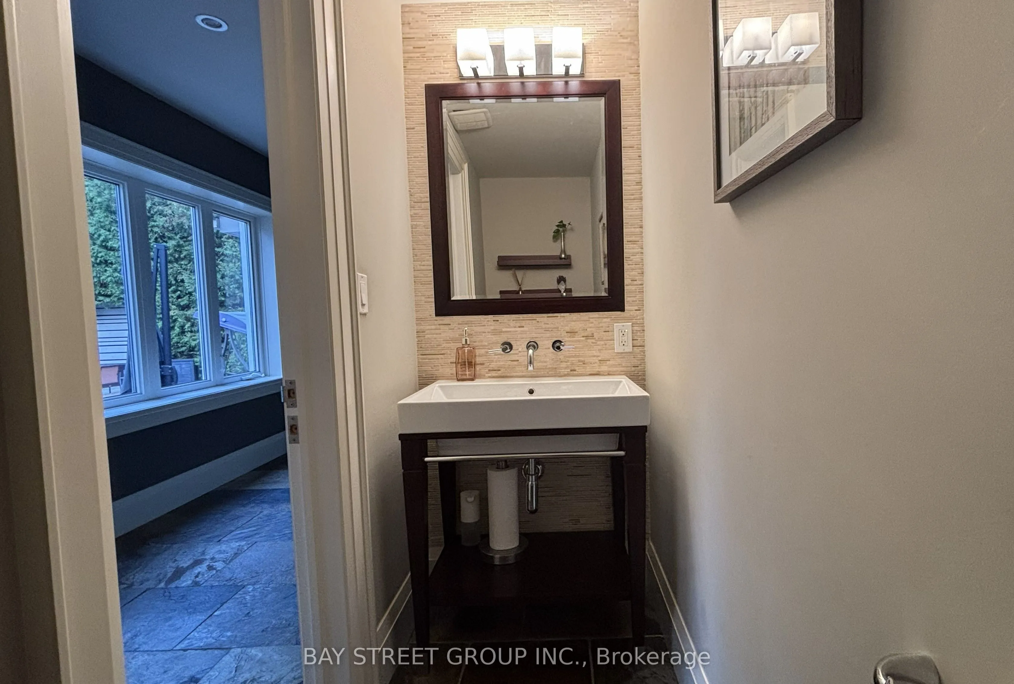 8 Dodie Street