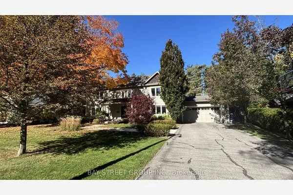 8 Dodie Street