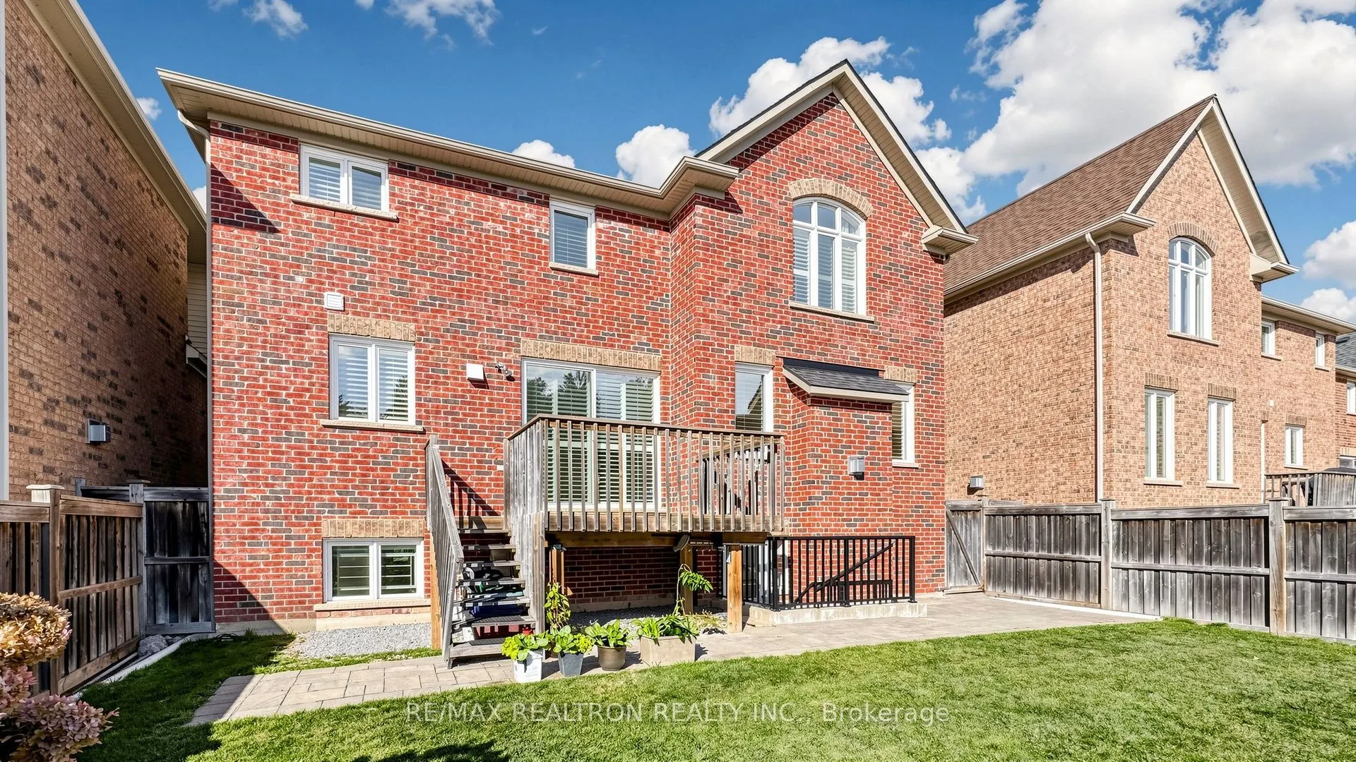 15 Edward Roberts Drive