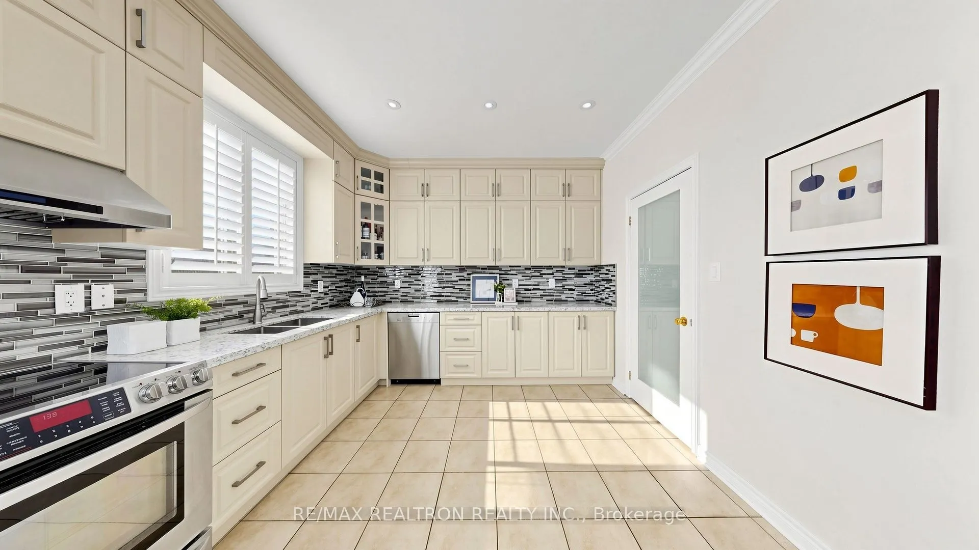 15 Edward Roberts Drive