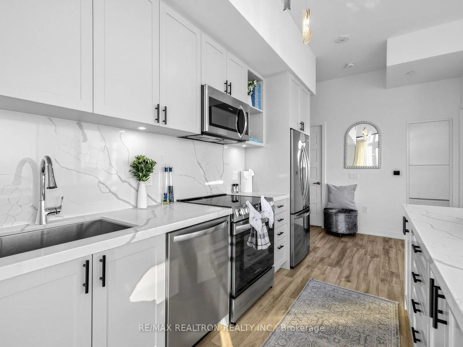 333 Sunseeker Avenue #610