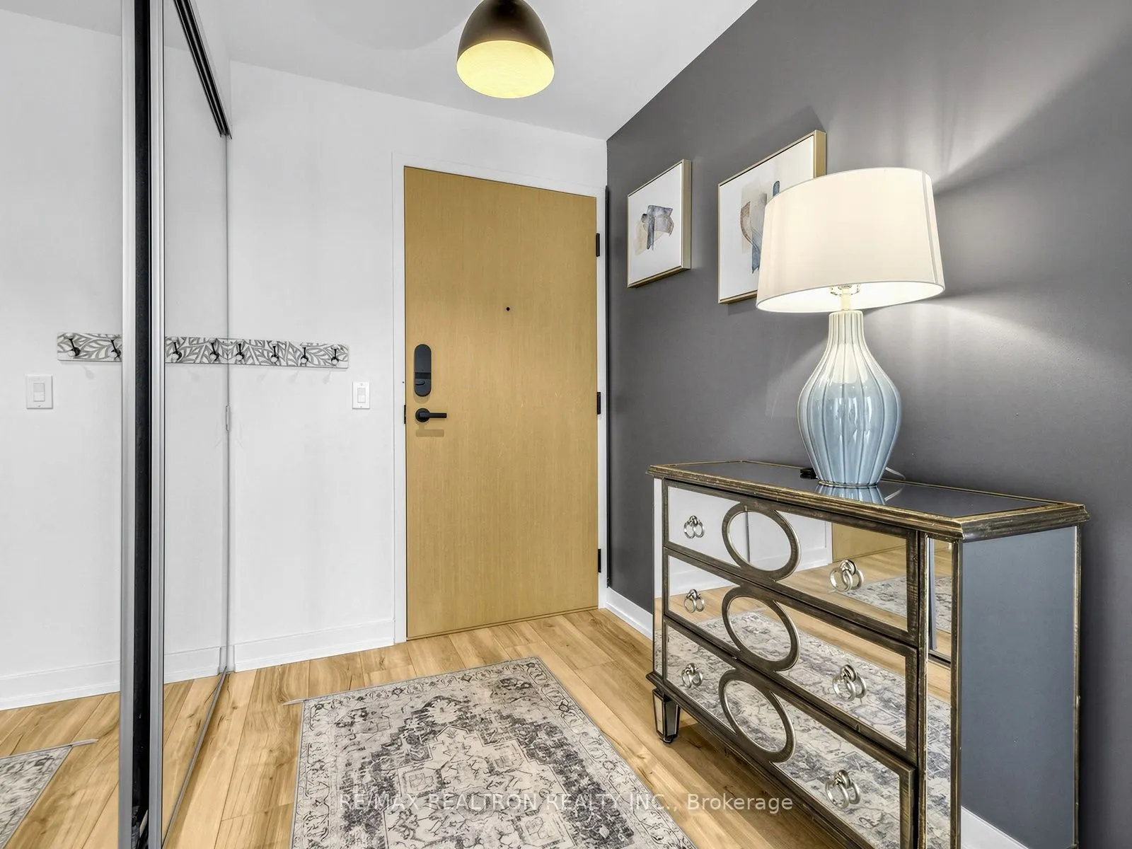 333 Sunseeker Avenue #610
