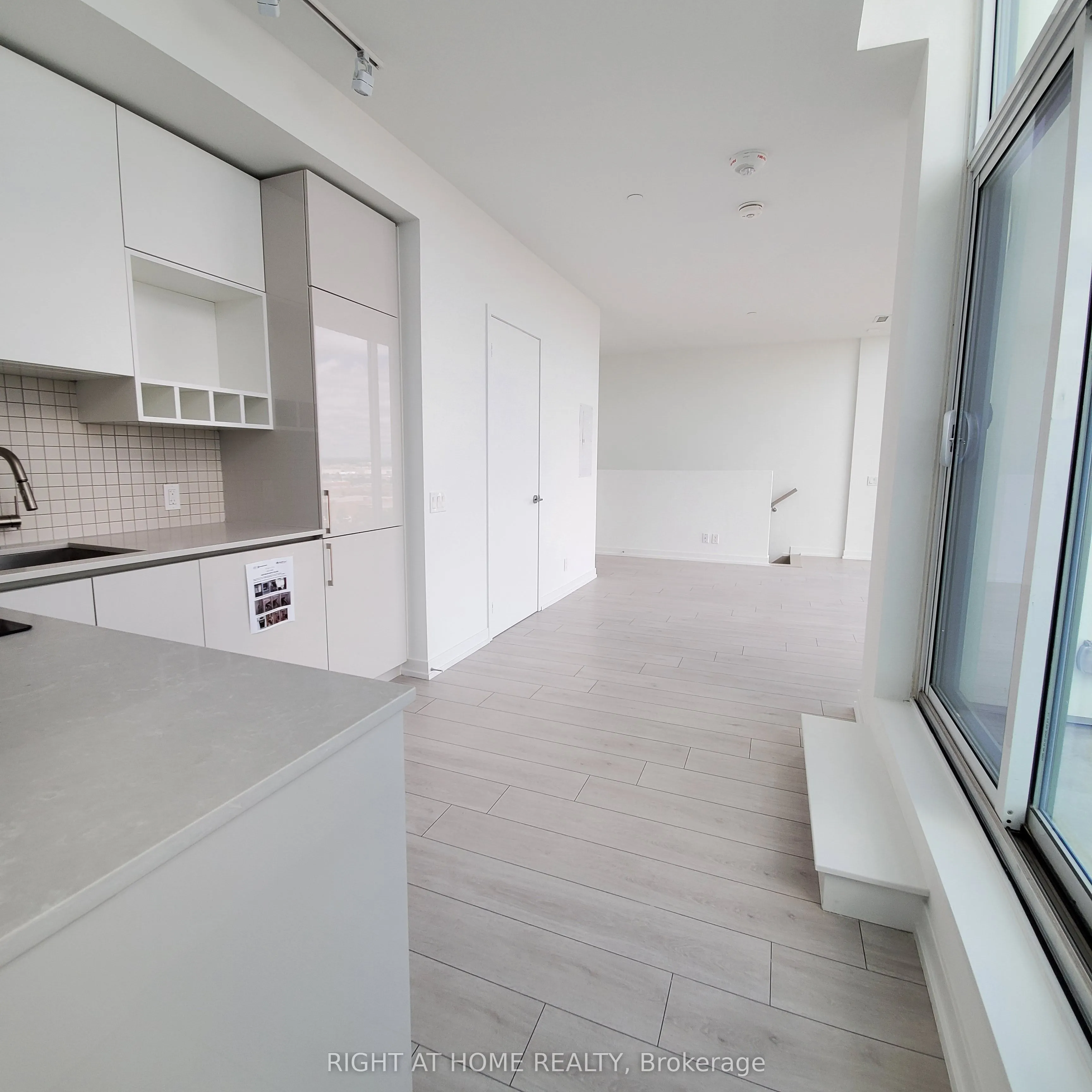 950 Portage Parkway #808