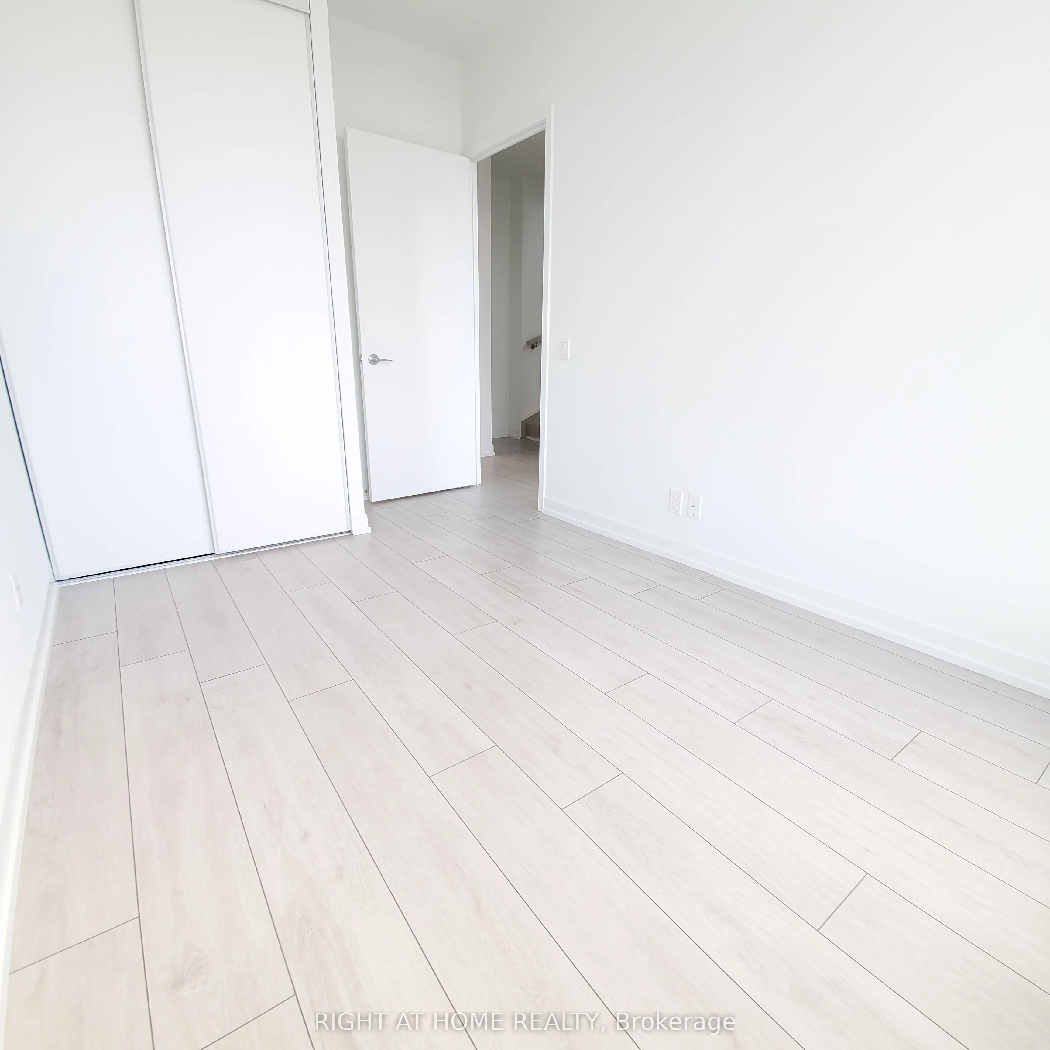 950 Portage Parkway #808