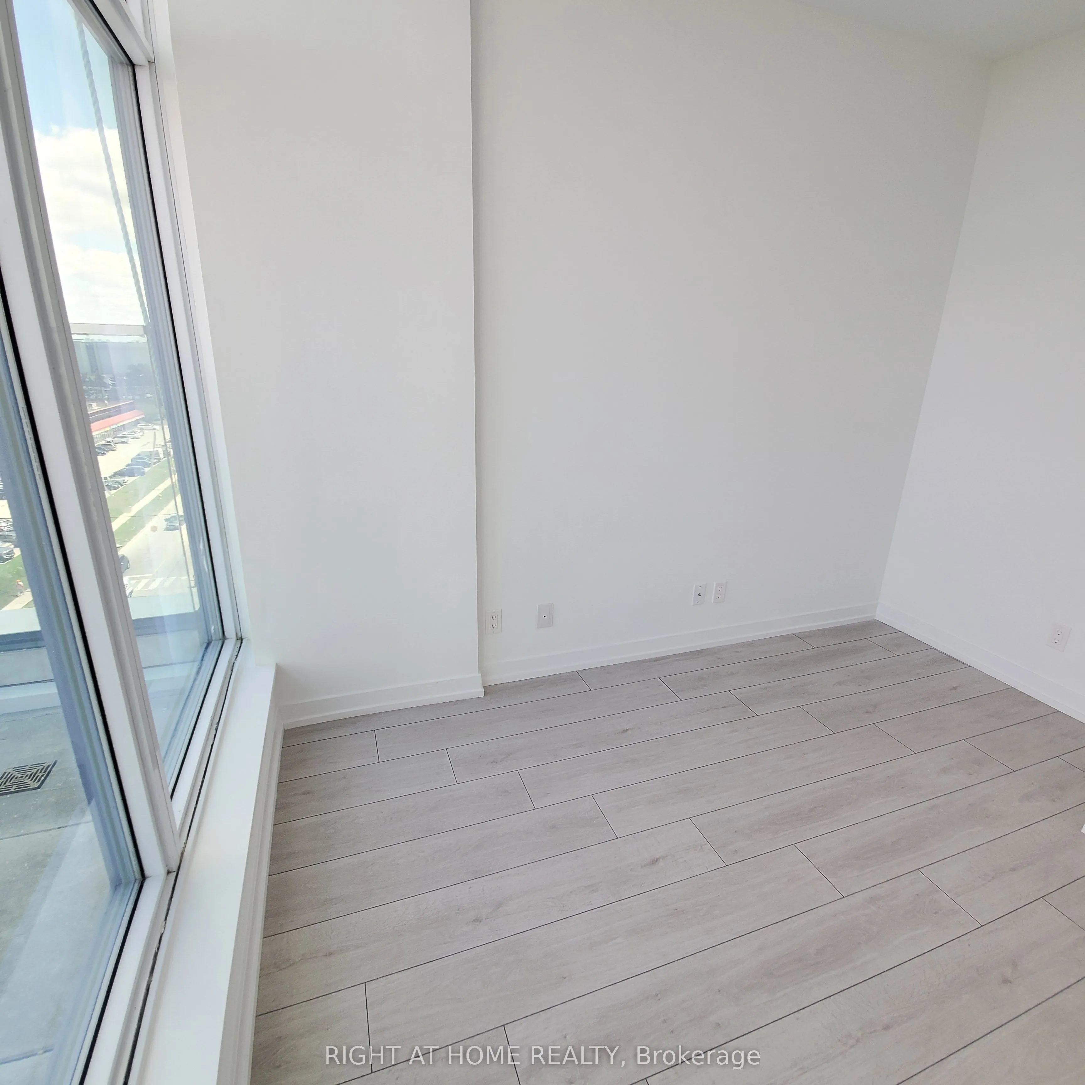 950 Portage Parkway #808