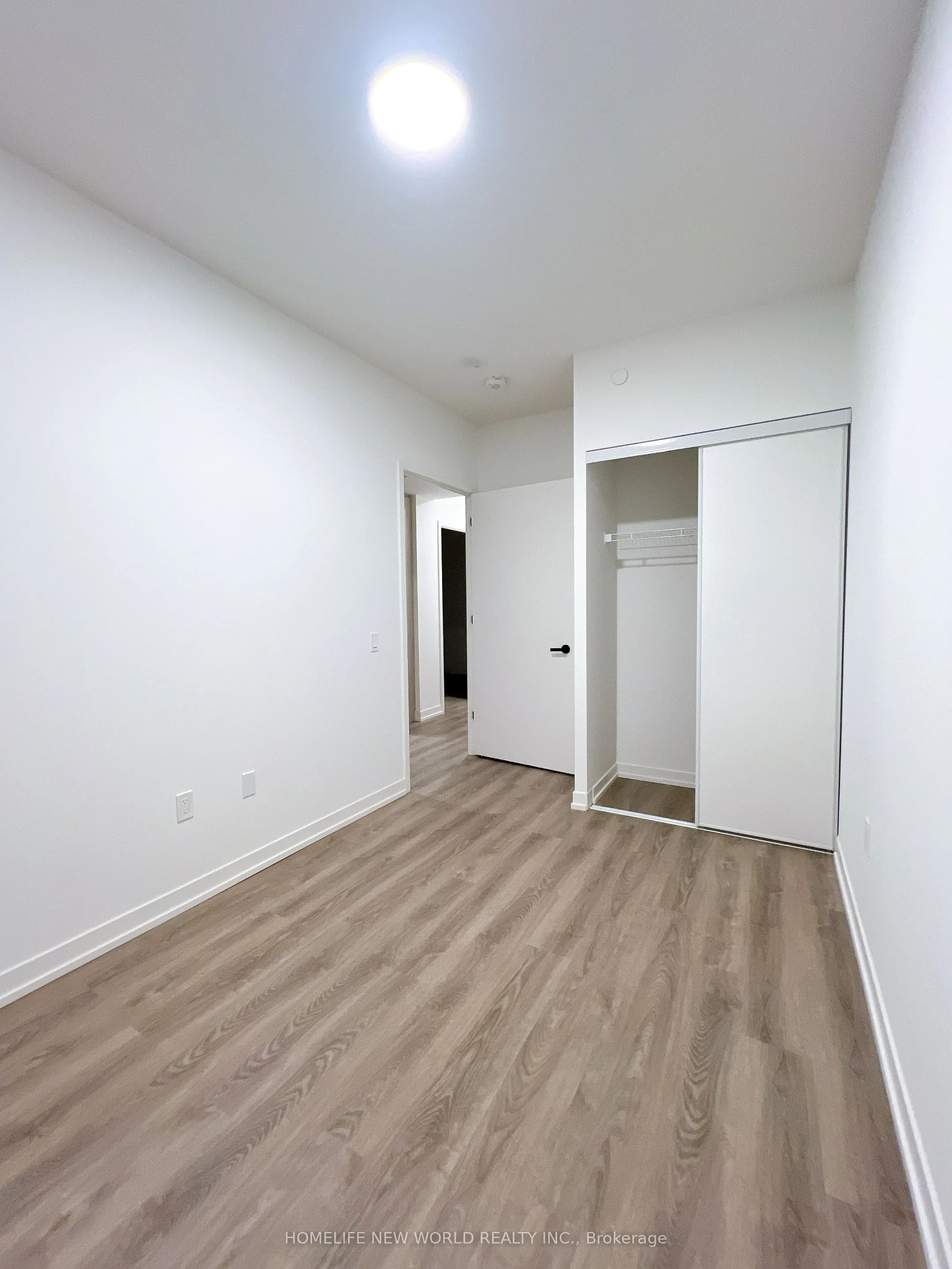 8 Interchange Way #1112
