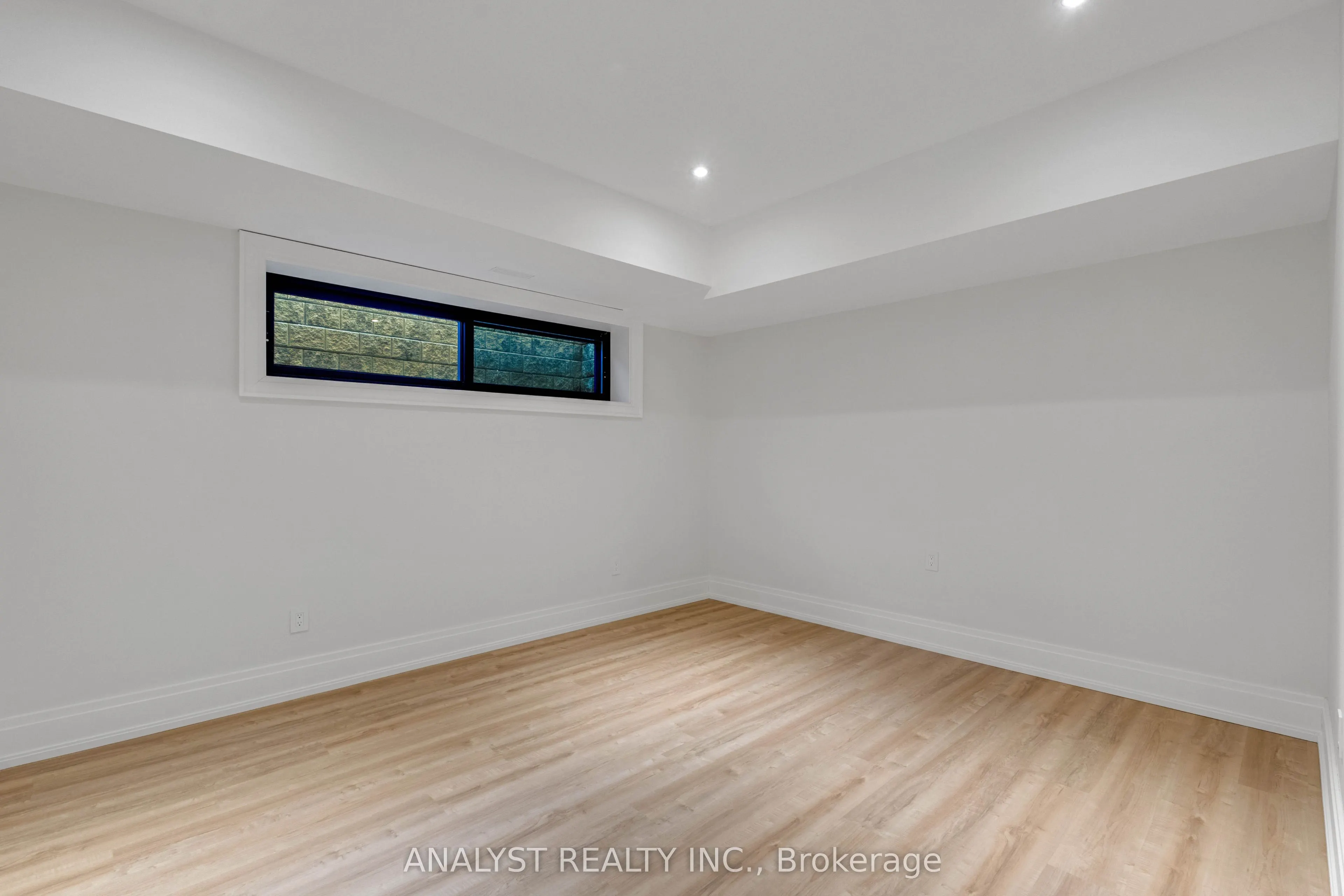 82 Donhill Crescent