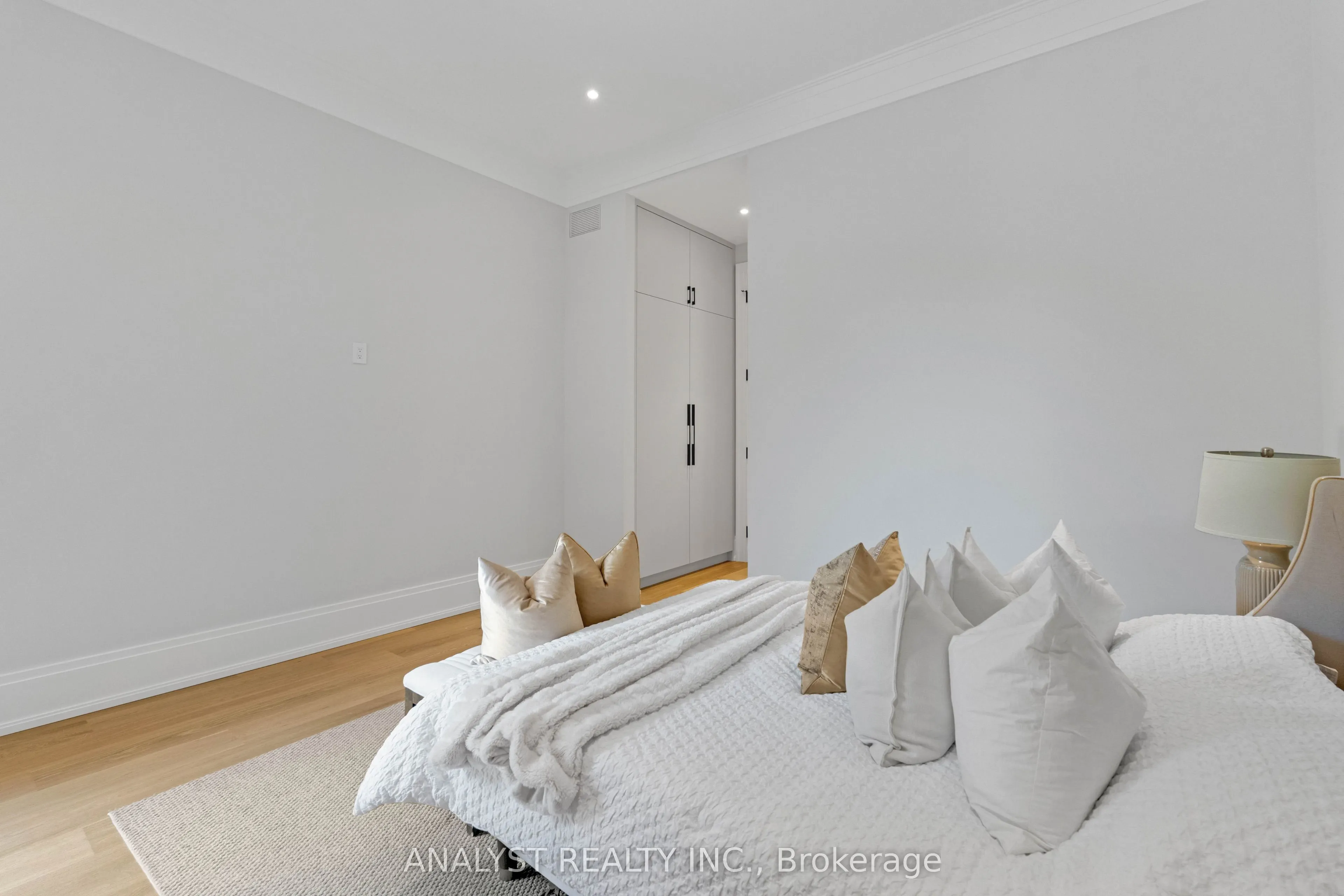 82 Donhill Crescent