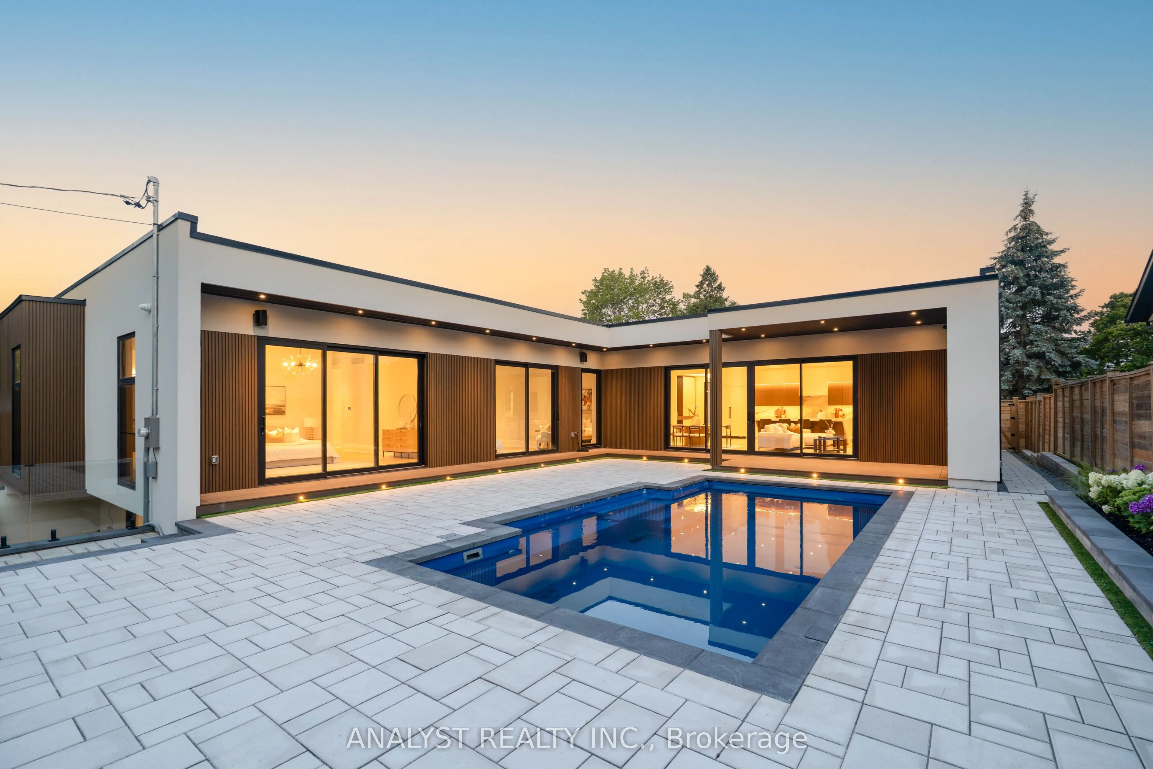 82 Donhill Crescent