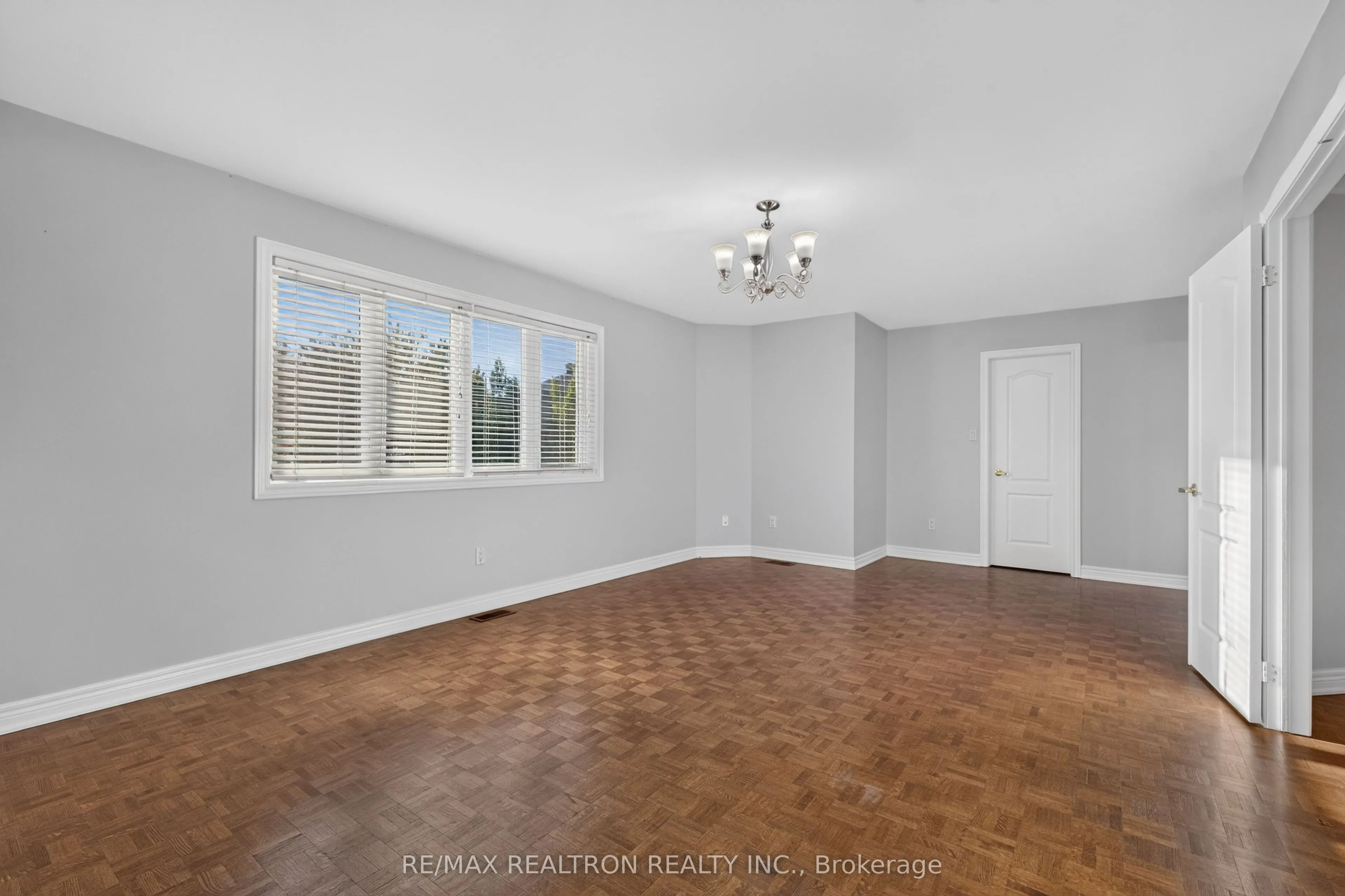 12 Loudon Crescent