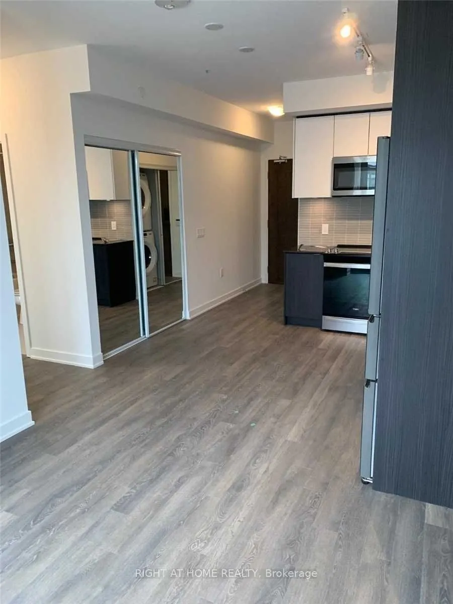 100 Eagle Rock Way #1008