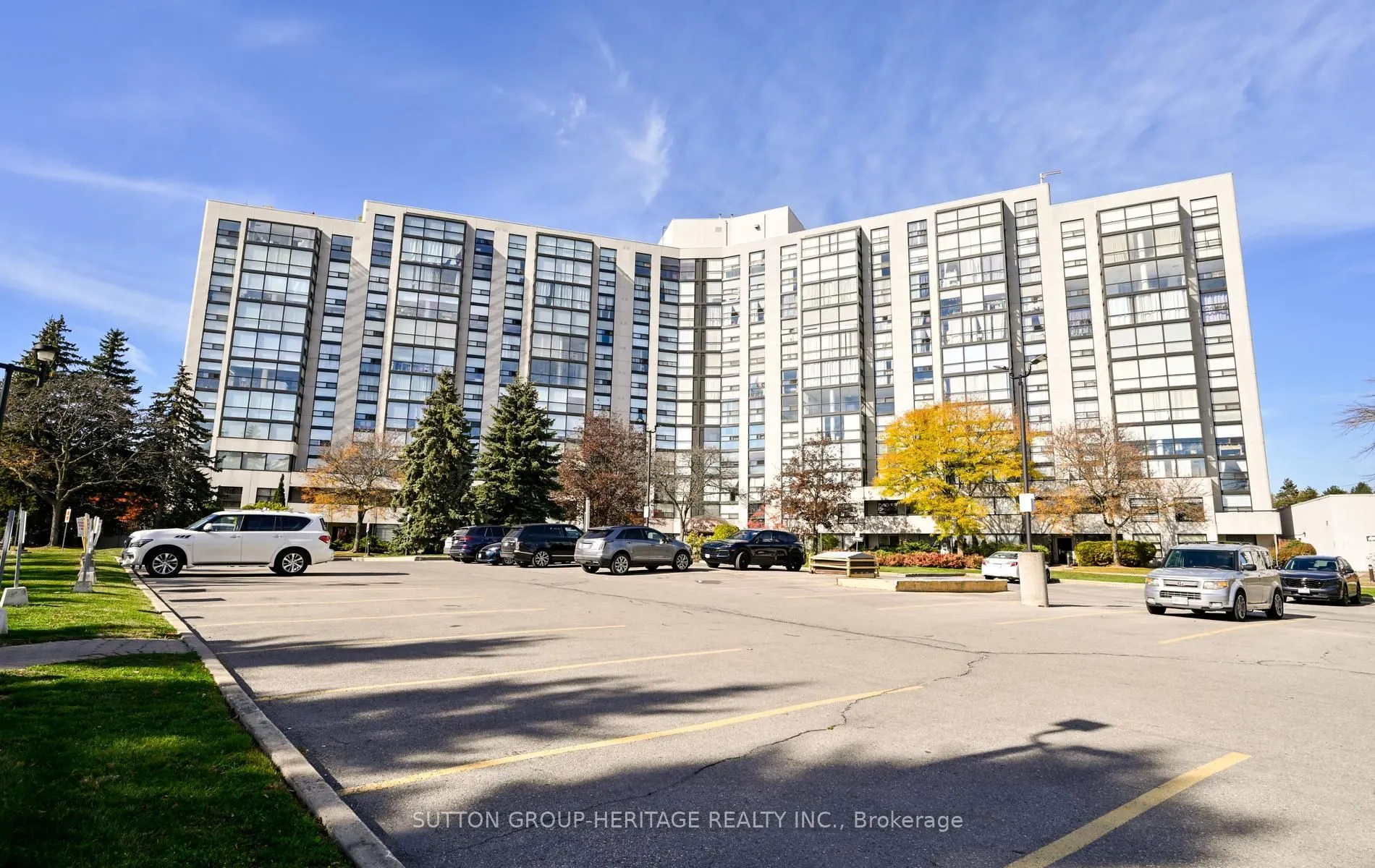 40 Harding Boulevard W #1112