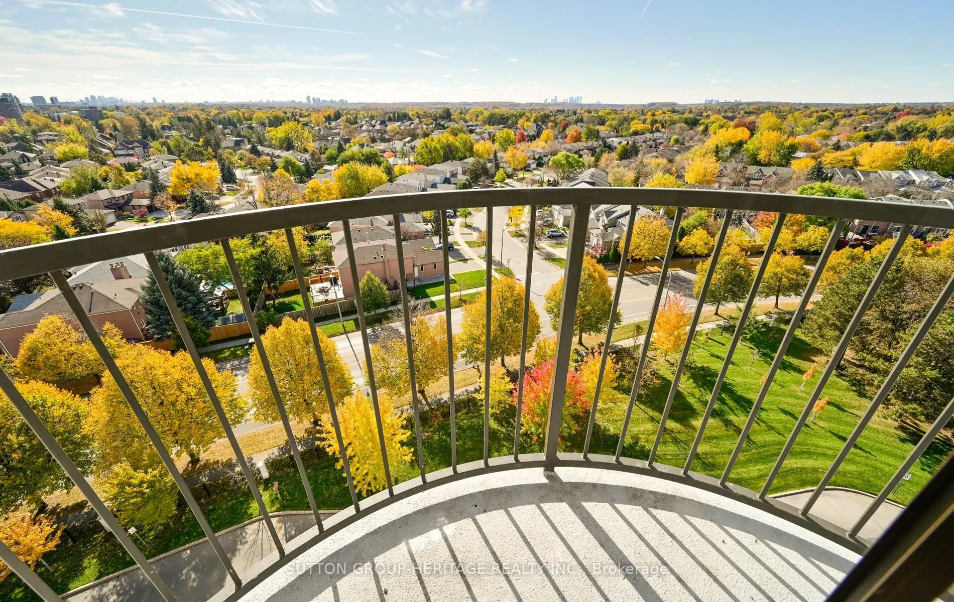 40 Harding Boulevard W #1112