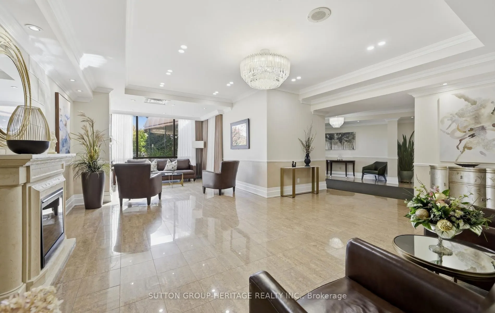 40 Harding Boulevard W #1112