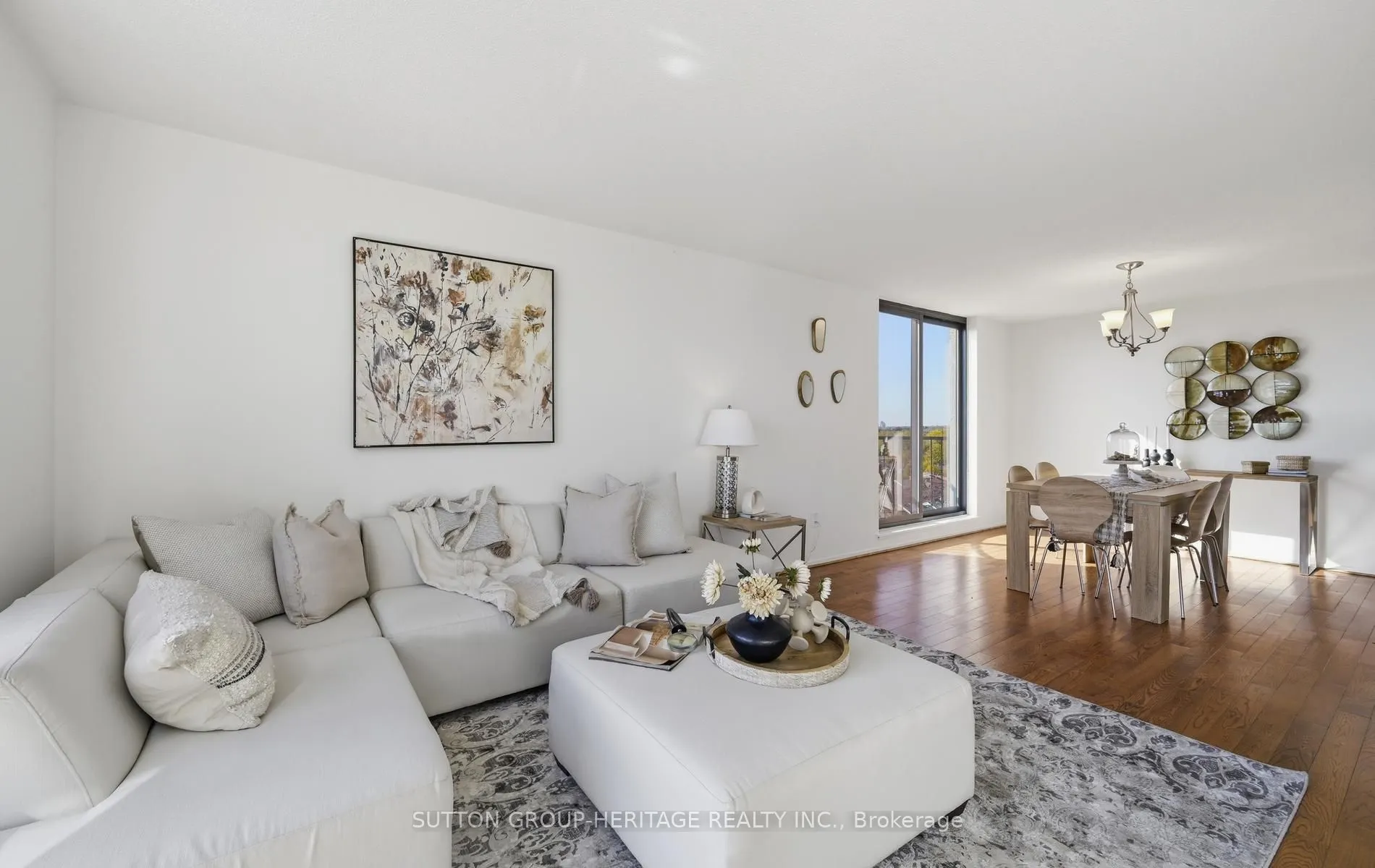 40 Harding Boulevard W #1112