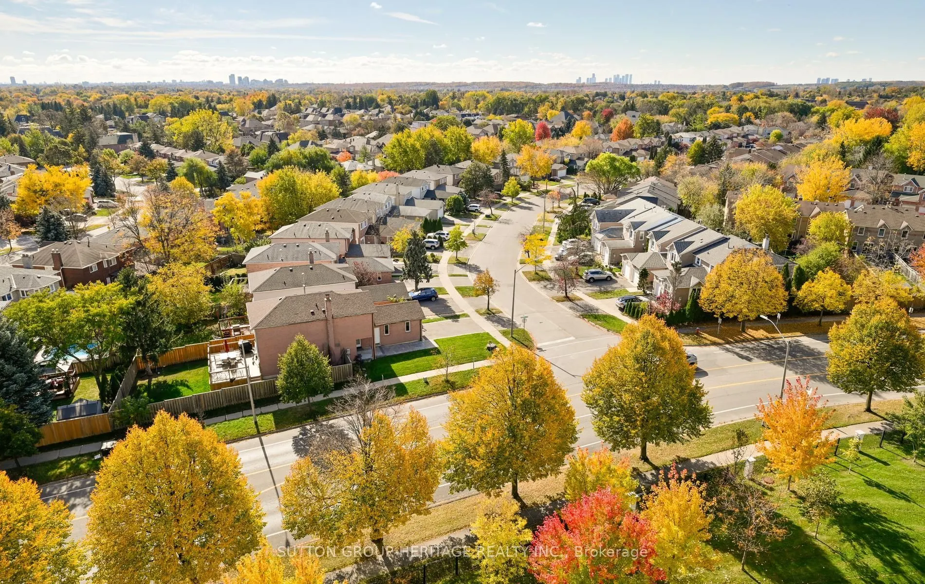 40 Harding Boulevard W #1112