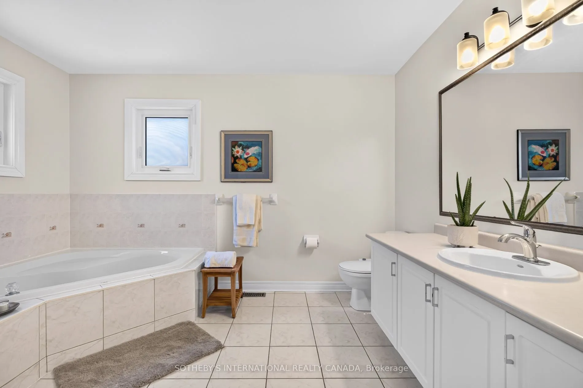 15 Klamath Court