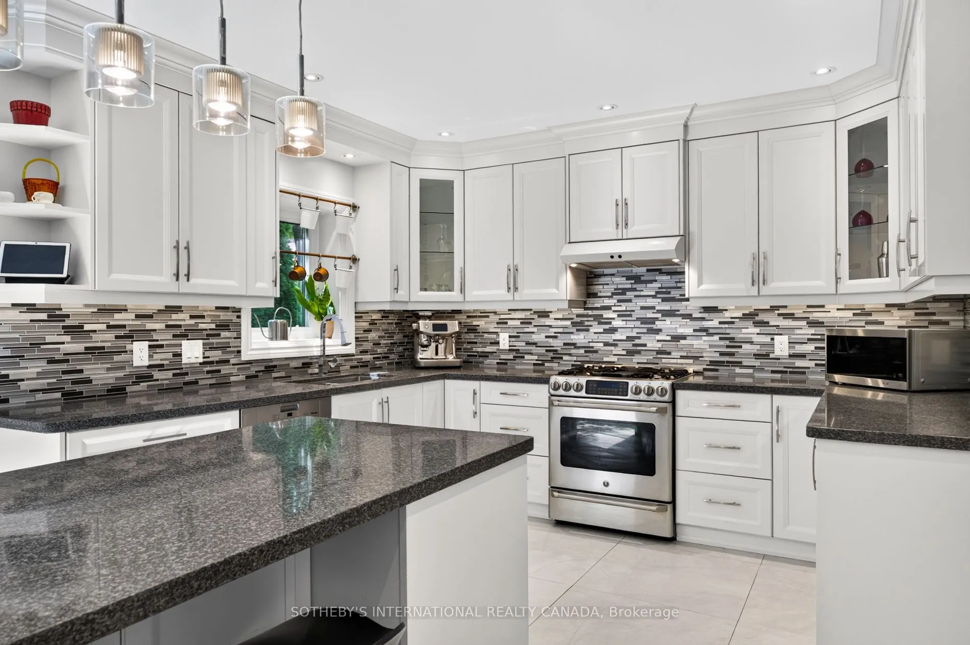 15 Klamath Court