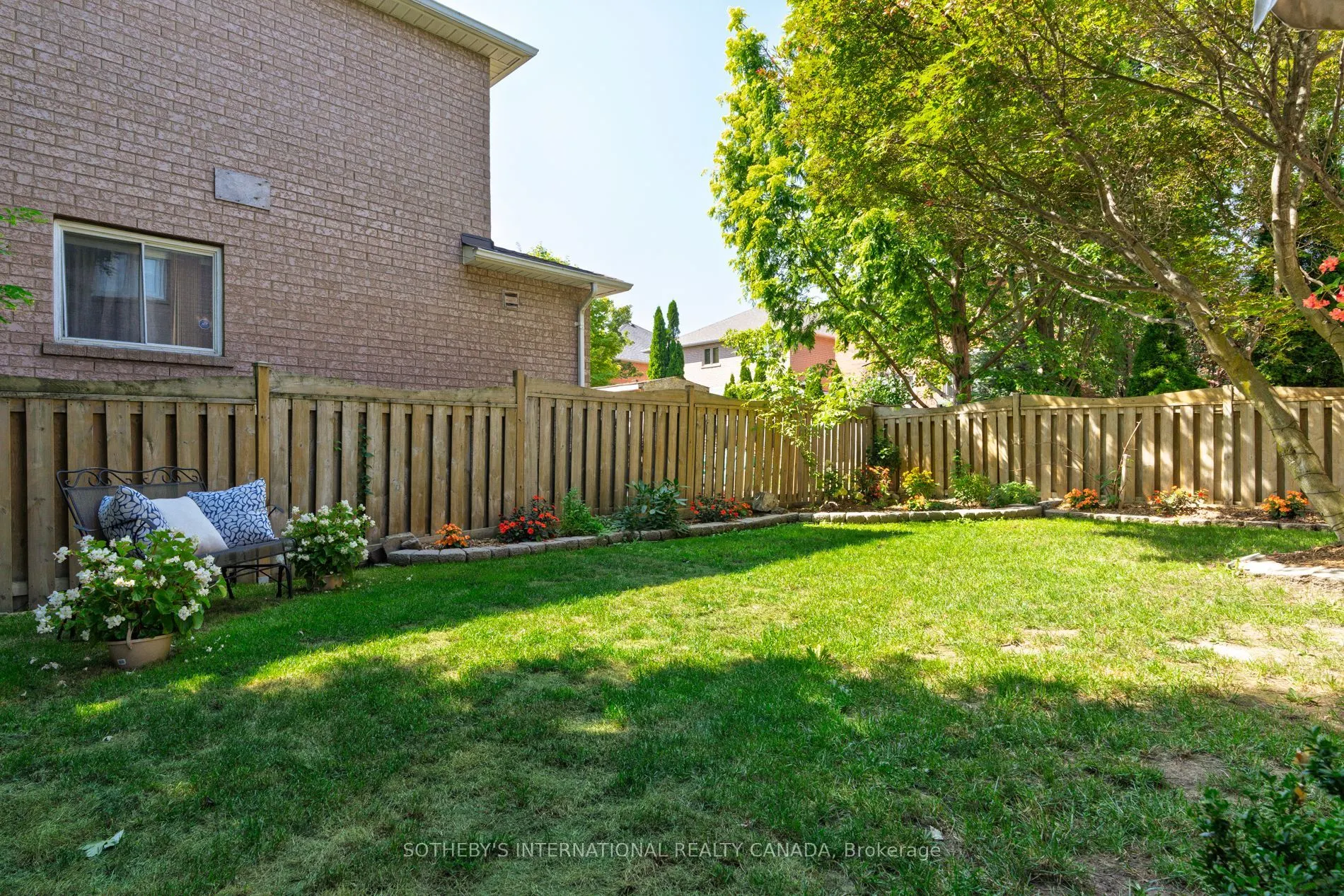 15 Klamath Court