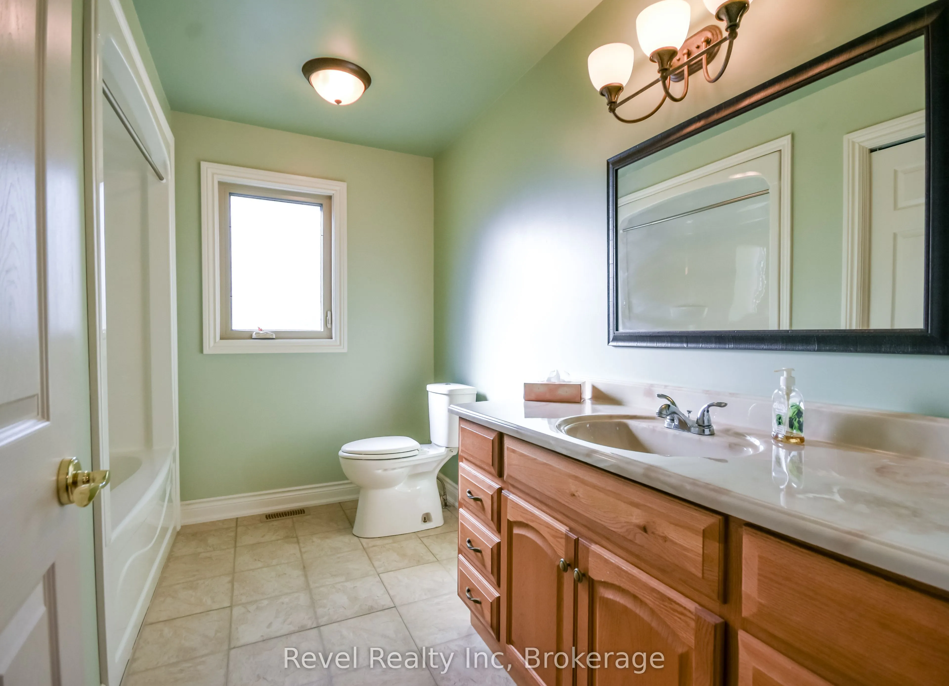 2362 Tall Tree Lane