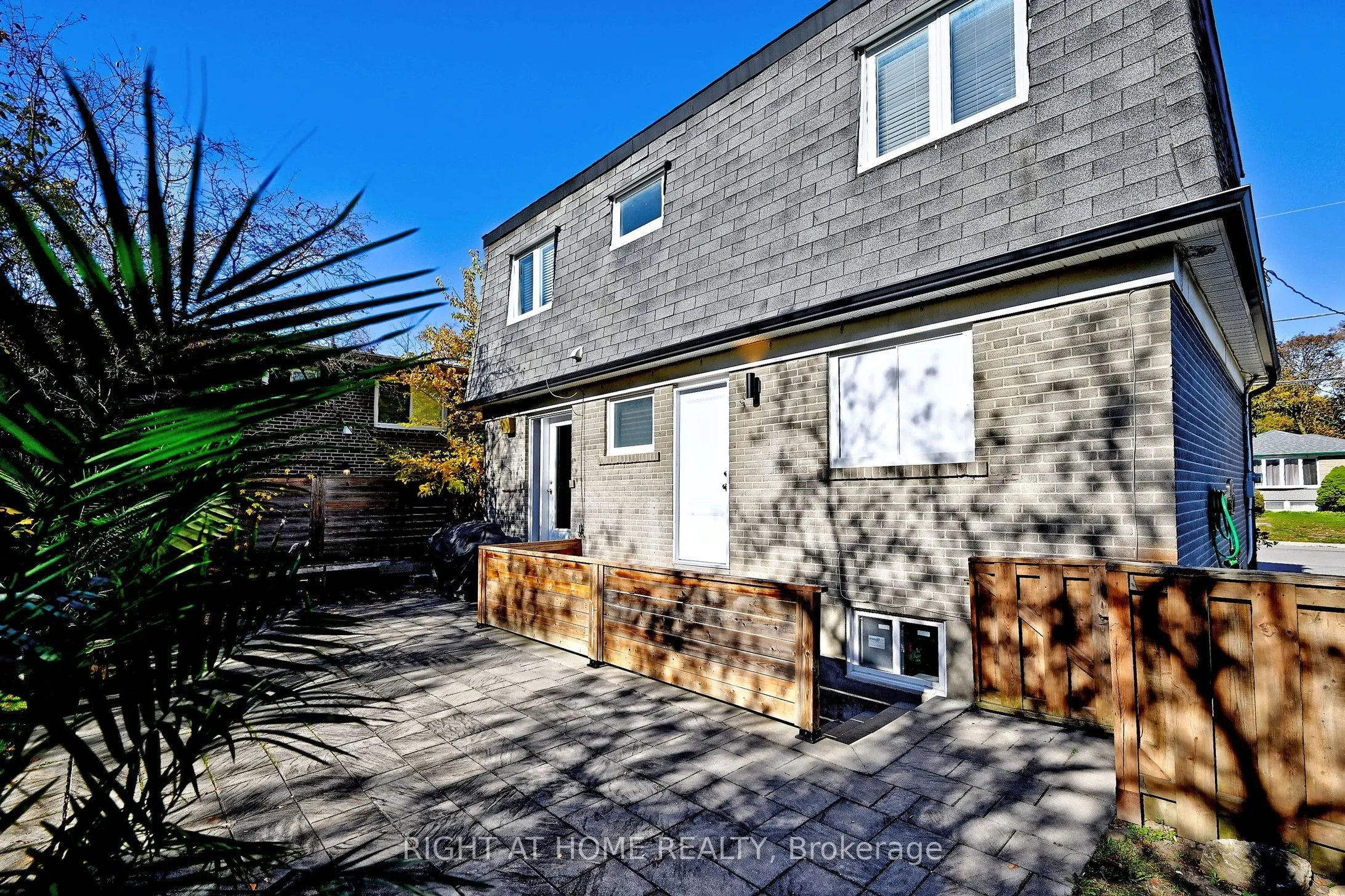 454 Alper Street