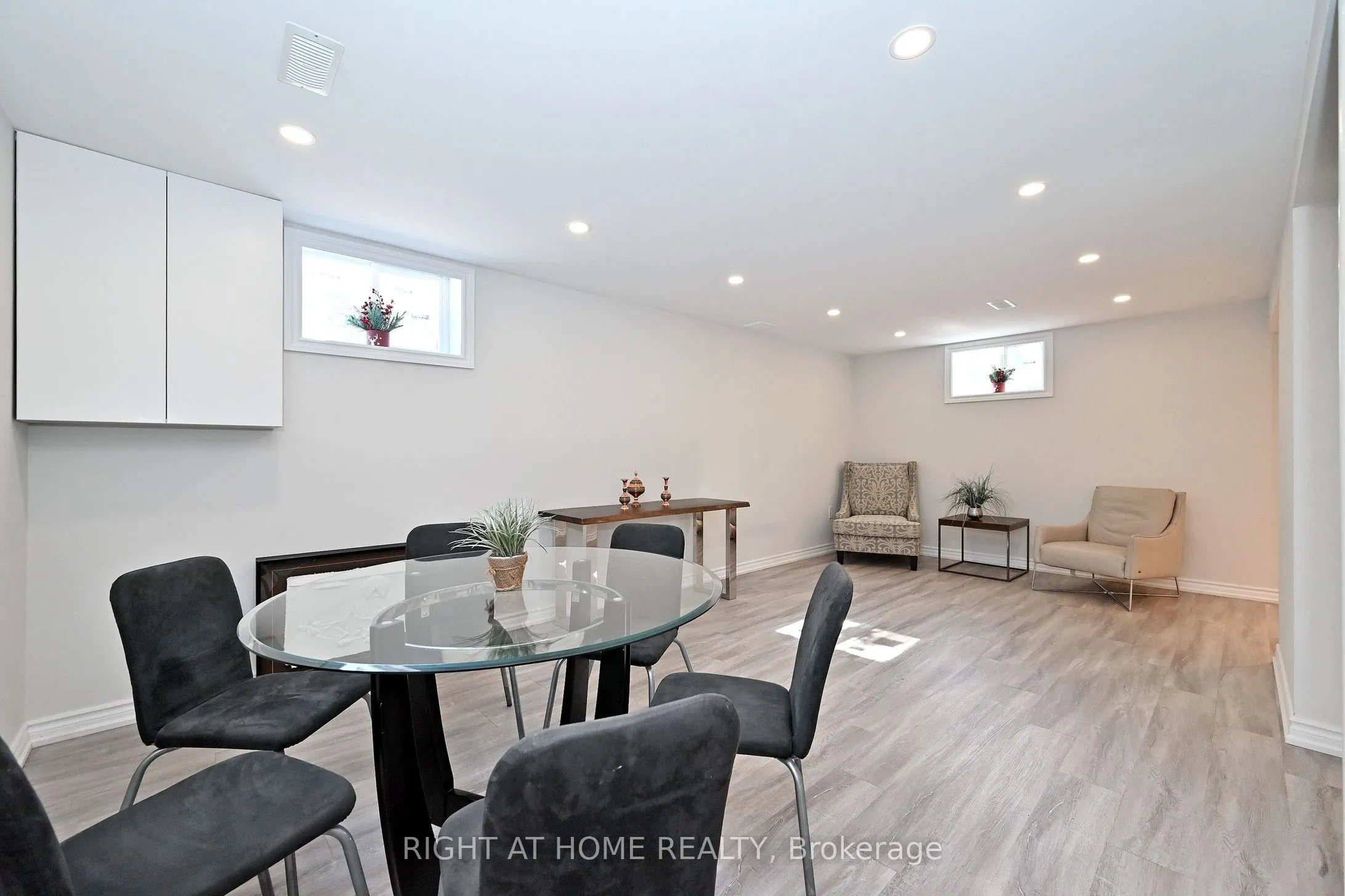 454 Alper Street