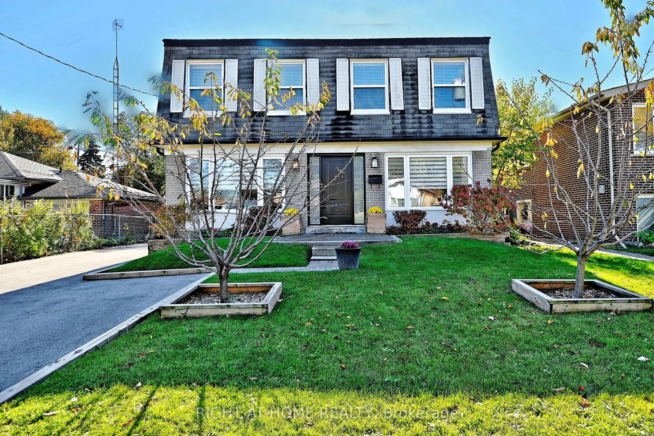 454 Alper Street