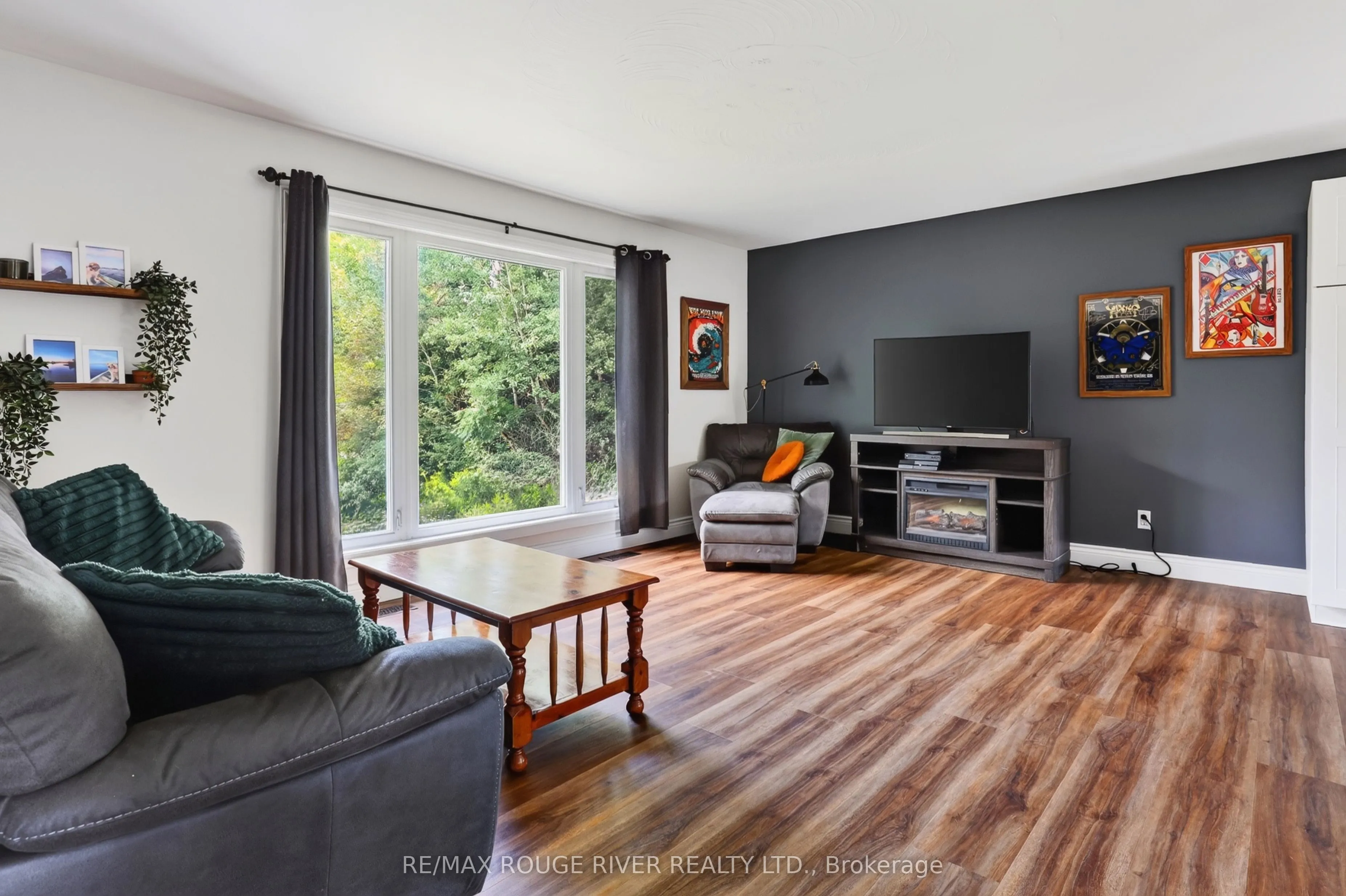 33 Creek Drive
