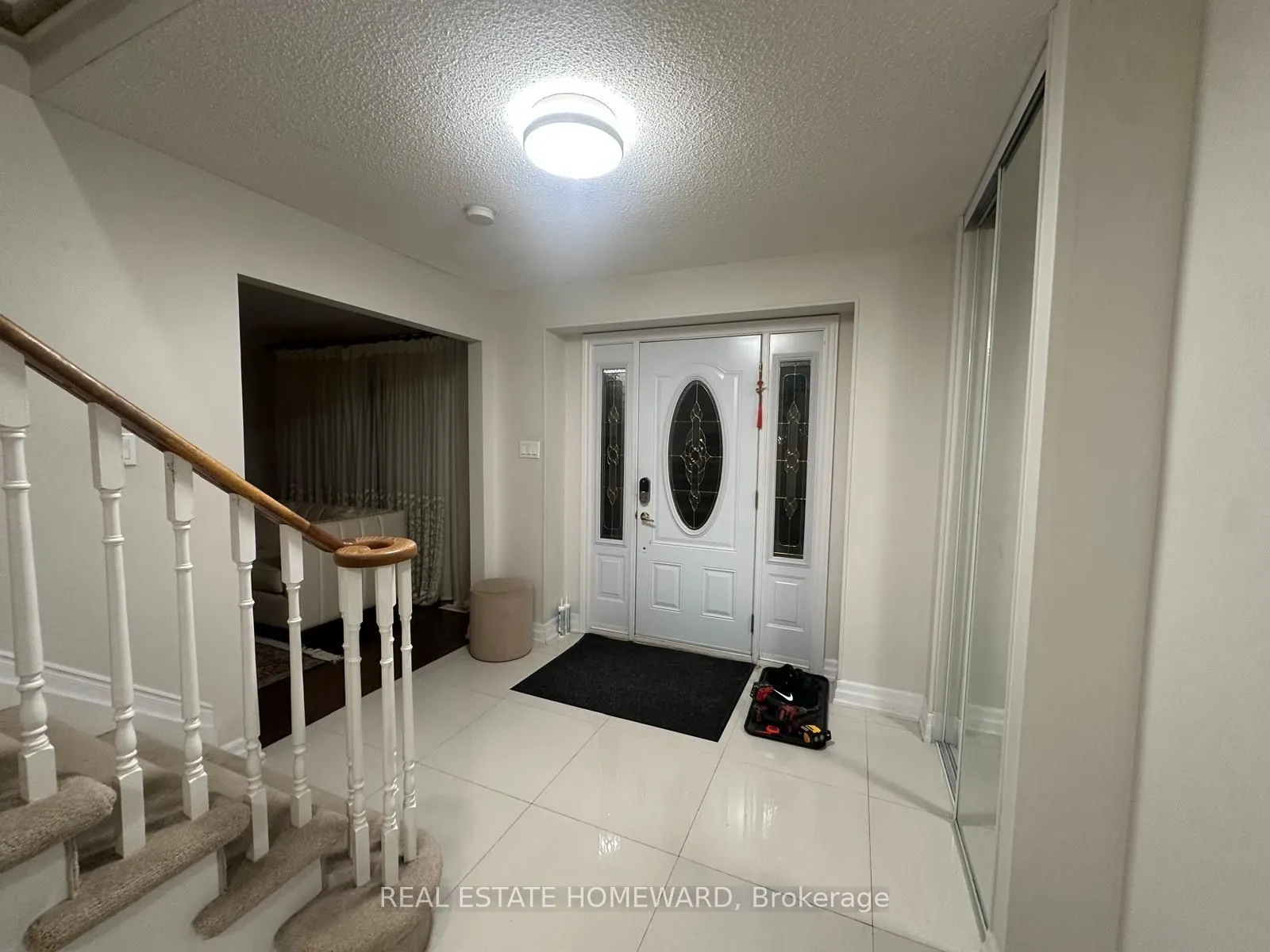 784 Hill Gate