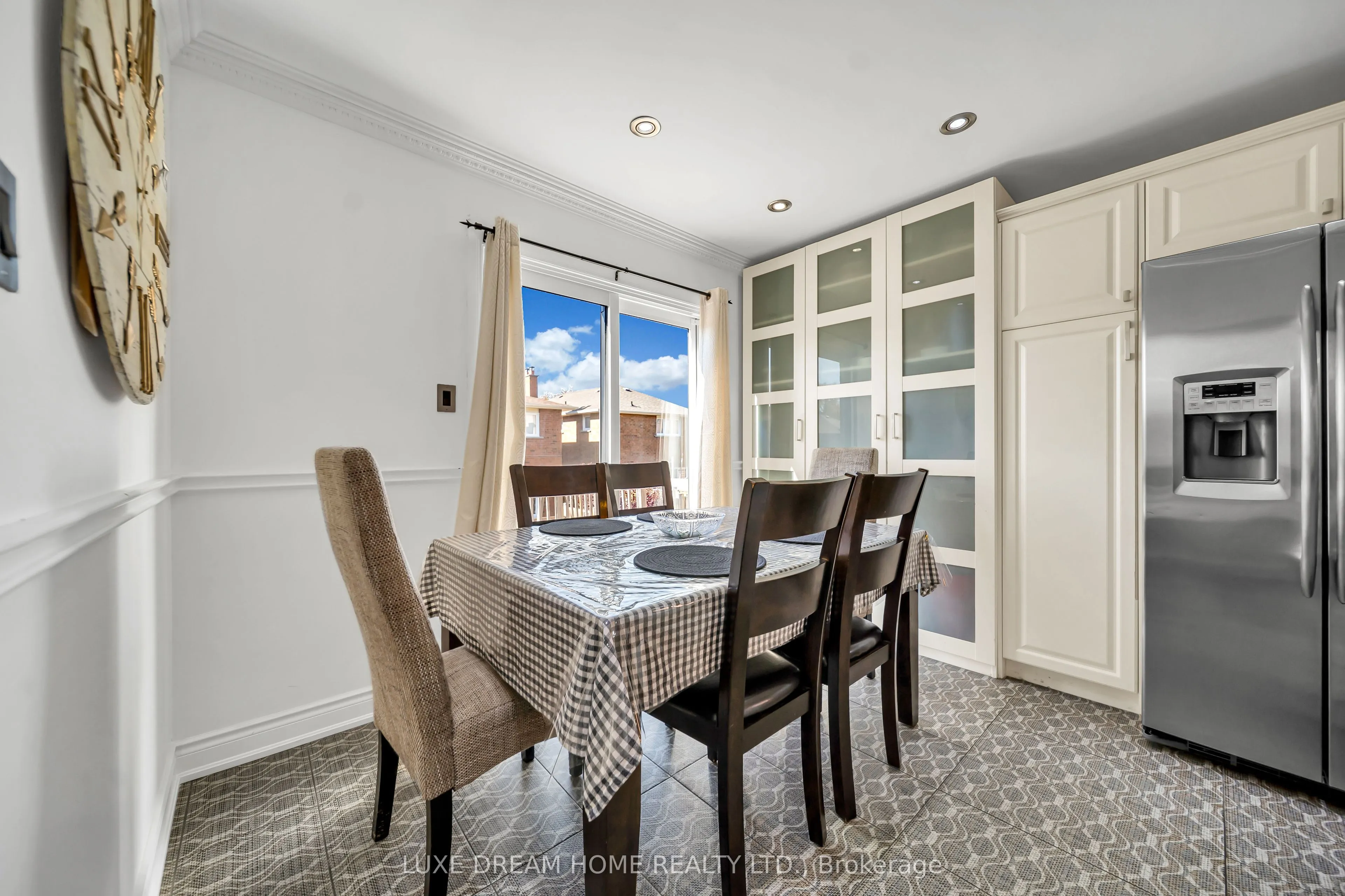 78 Governor Crescent