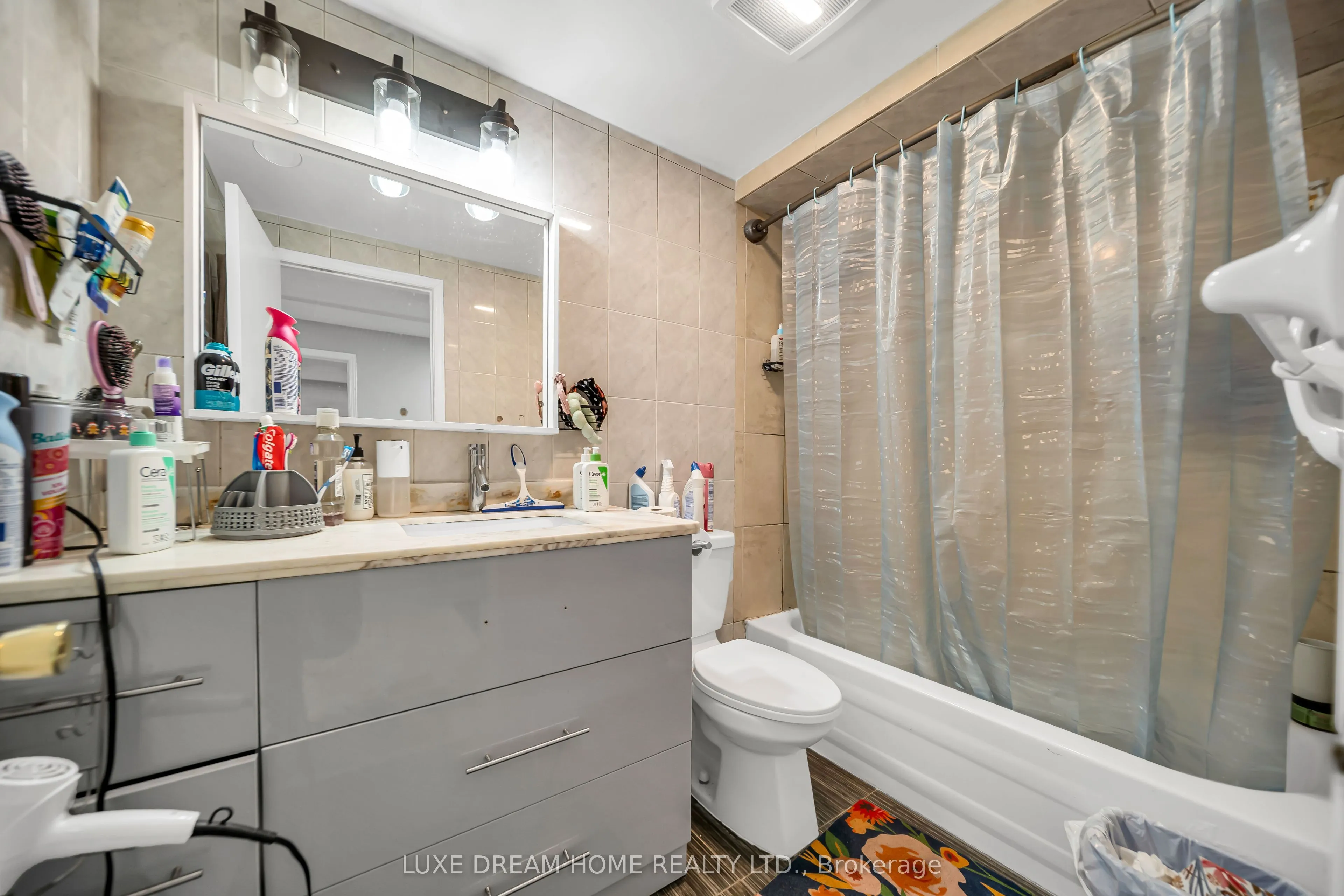 78 Governor Crescent