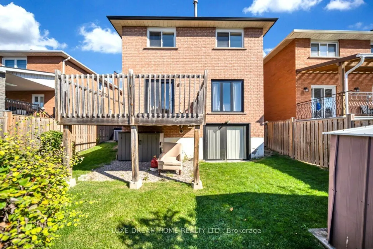 78 Governor Crescent