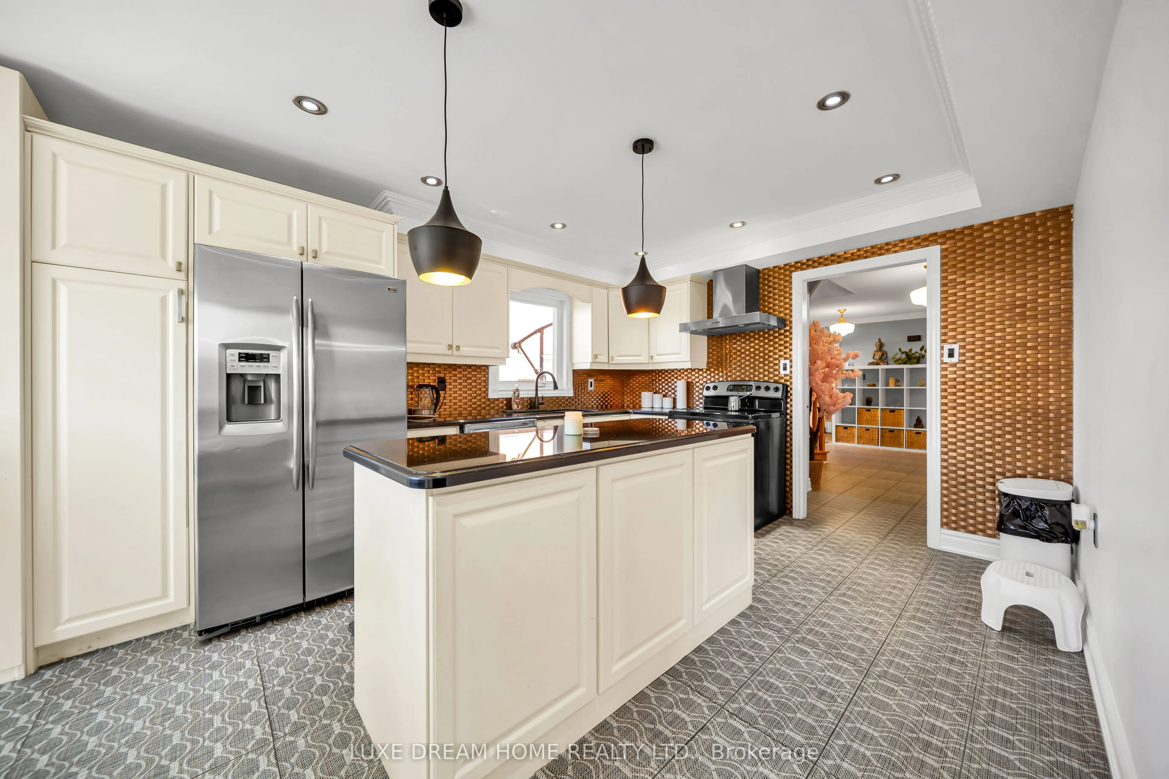 78 Governor Crescent