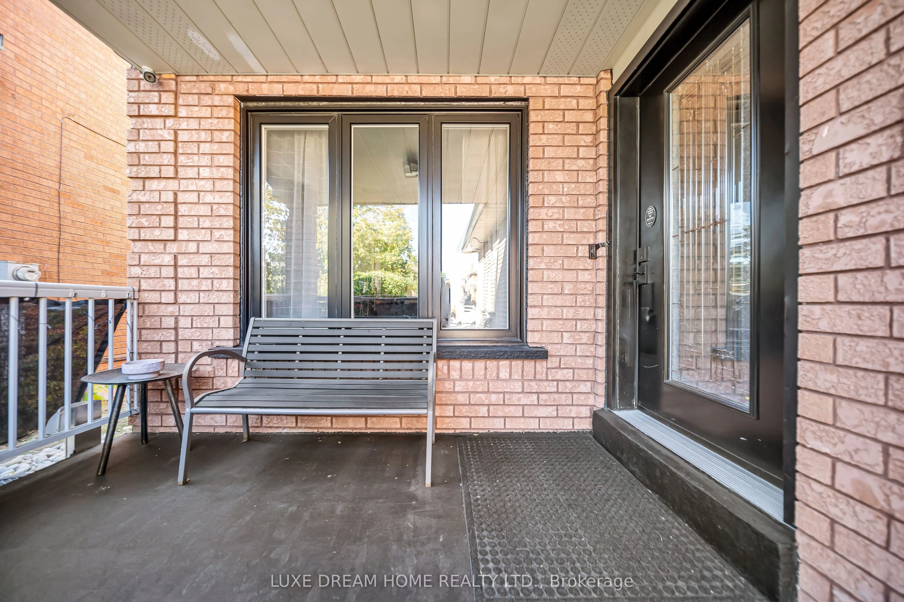 78 Governor Crescent